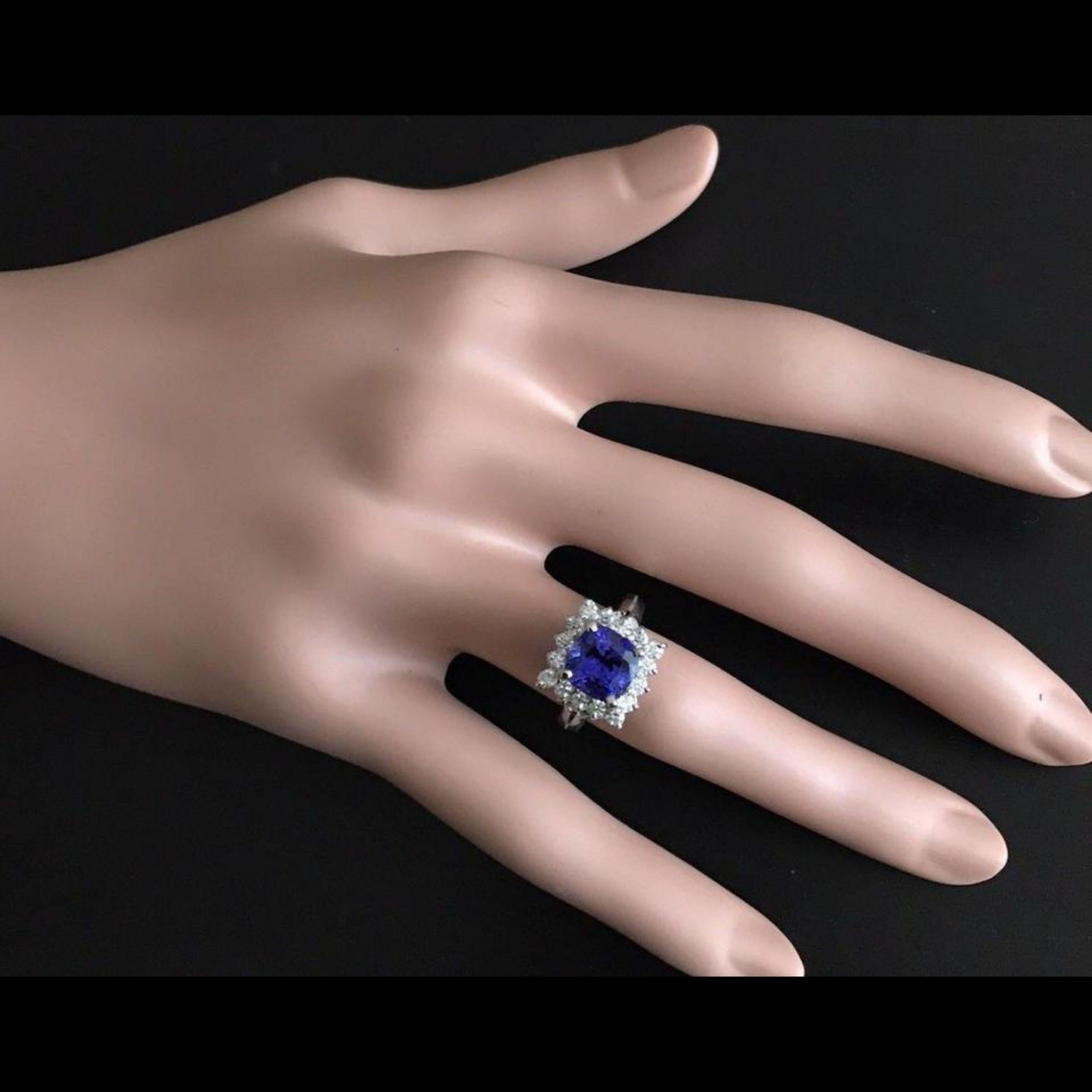 3.10 Carat Natural Tanzanite and Diamond 14 Karat Solid White Gold Ring For Sale 3