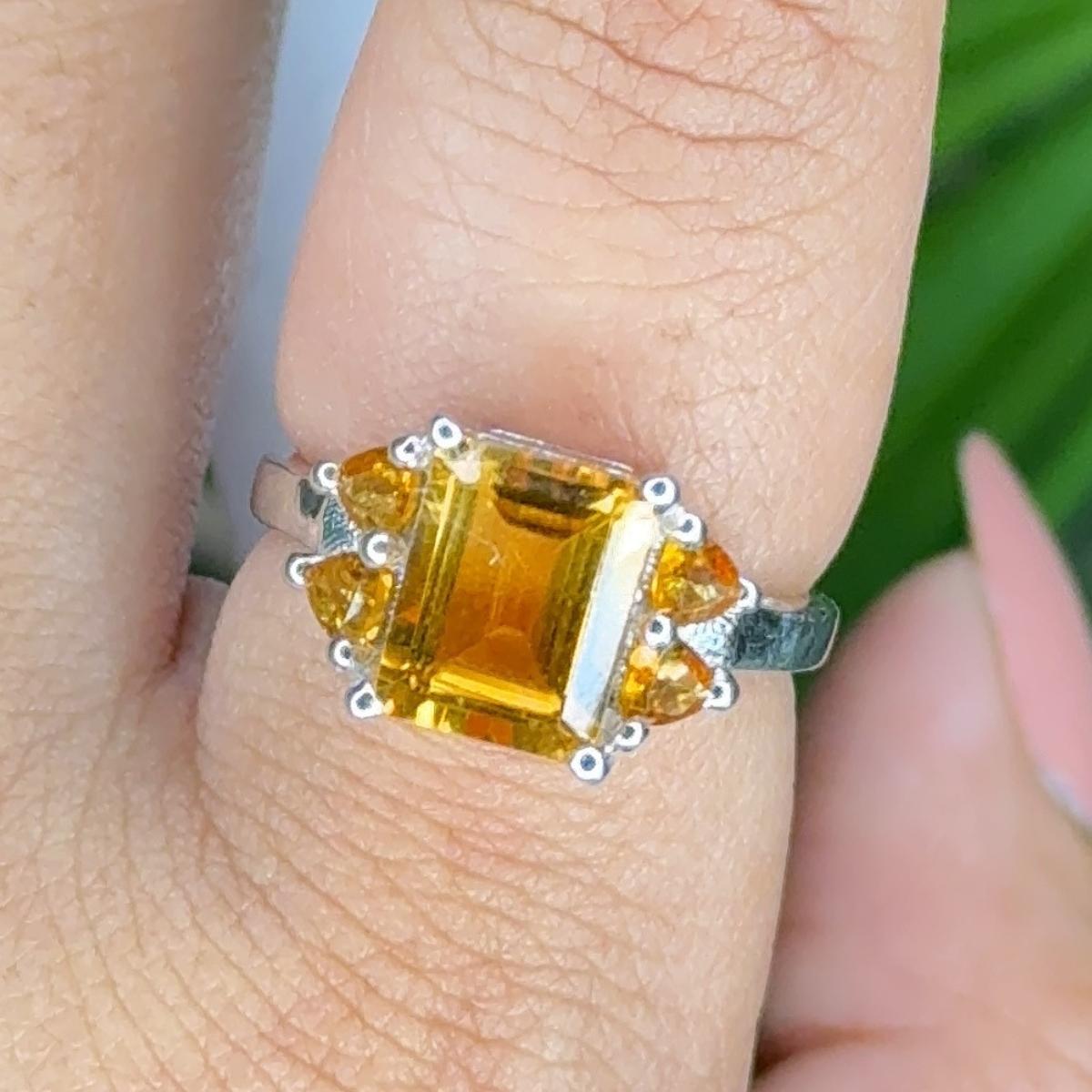 For Sale:  3.10 CT Natural Citrine November Birthstone Promise Ring for Her in Solid Silver 2