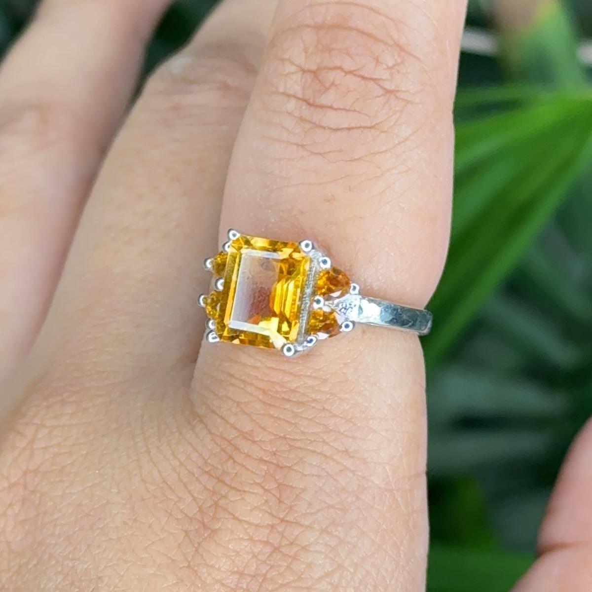 For Sale:  3.10 CT Natural Citrine November Birthstone Promise Ring for Her in Solid Silver 4