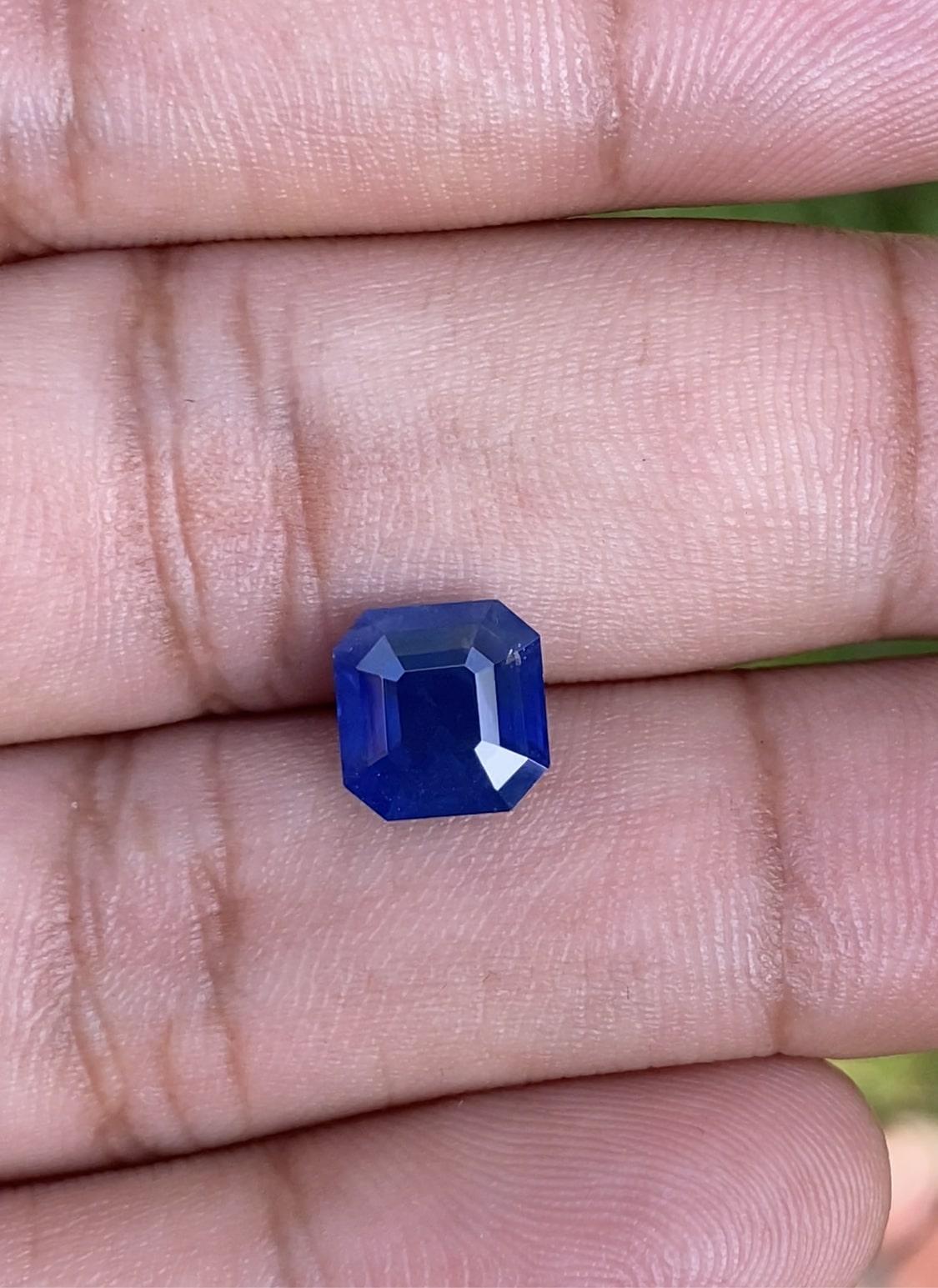 Square Cut 3.10 ct Natural Blue Sapphire Ceylon origin Gemstone Heated  For Sale