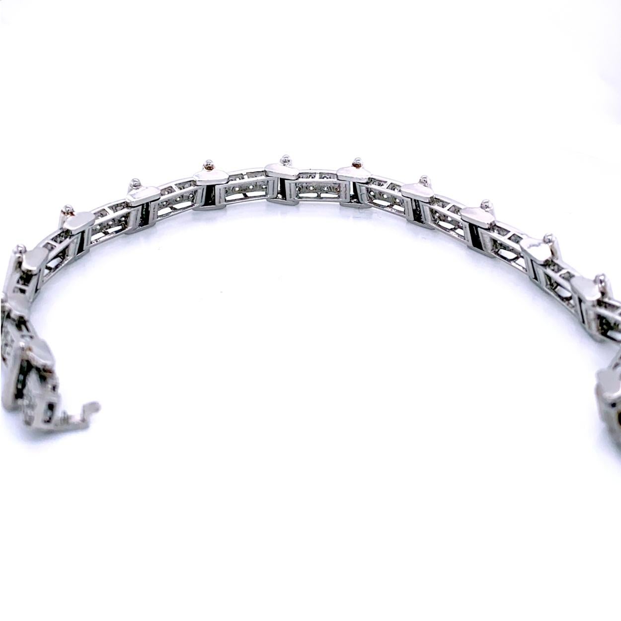 Women's or Men's 3.10 Carat Pave Set Diamond Platinum Bracelet For Sale