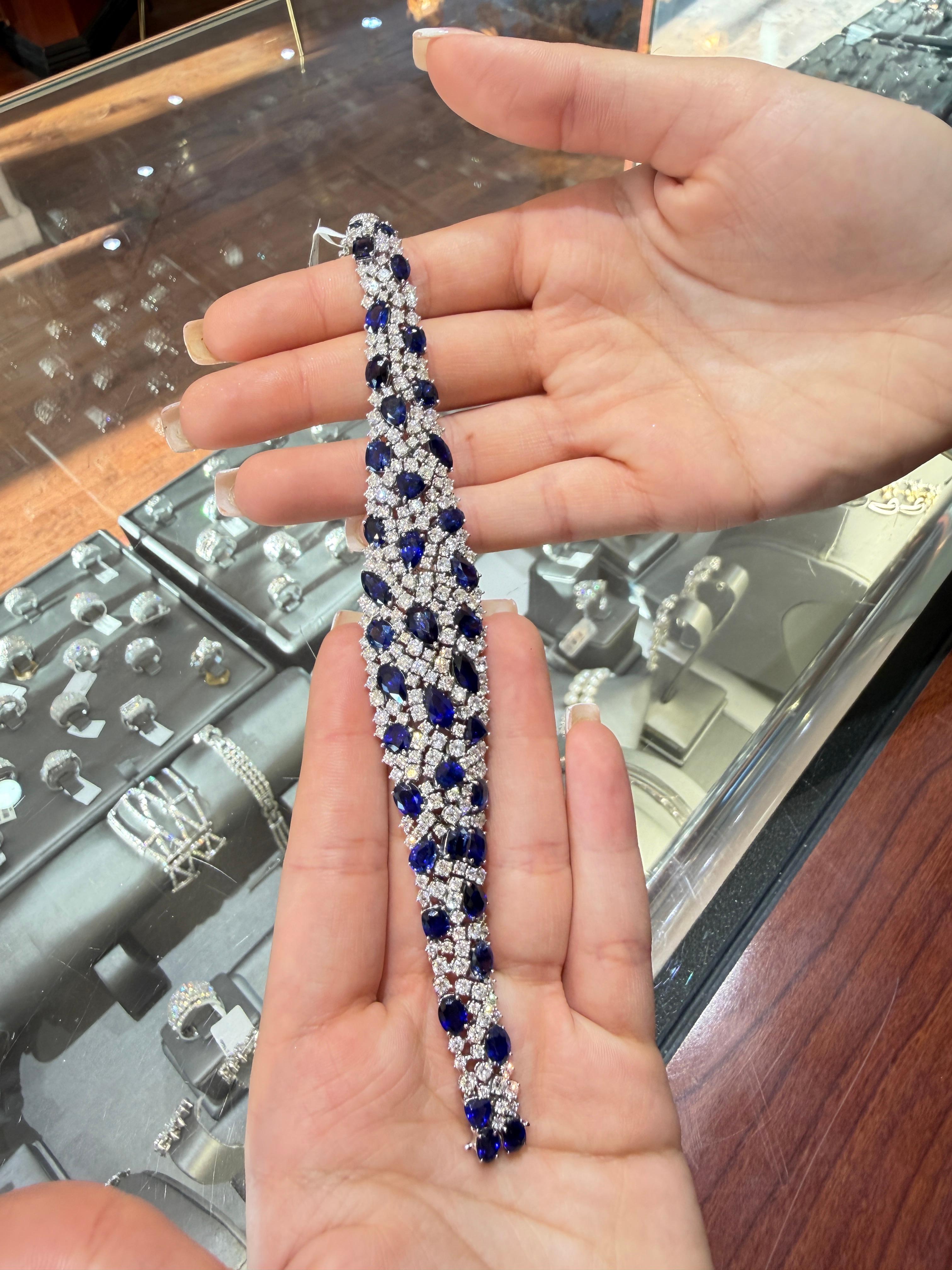 31,00 ct Zafiro de Ceilán 11,00 ct Diamante Pulsera de Alta Joyería en Oro Blanco de 18K en venta 2