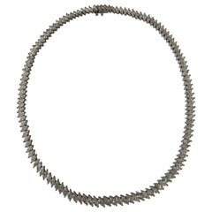 Collar de diamantes graduados talla marquesa de 31,05 quilates