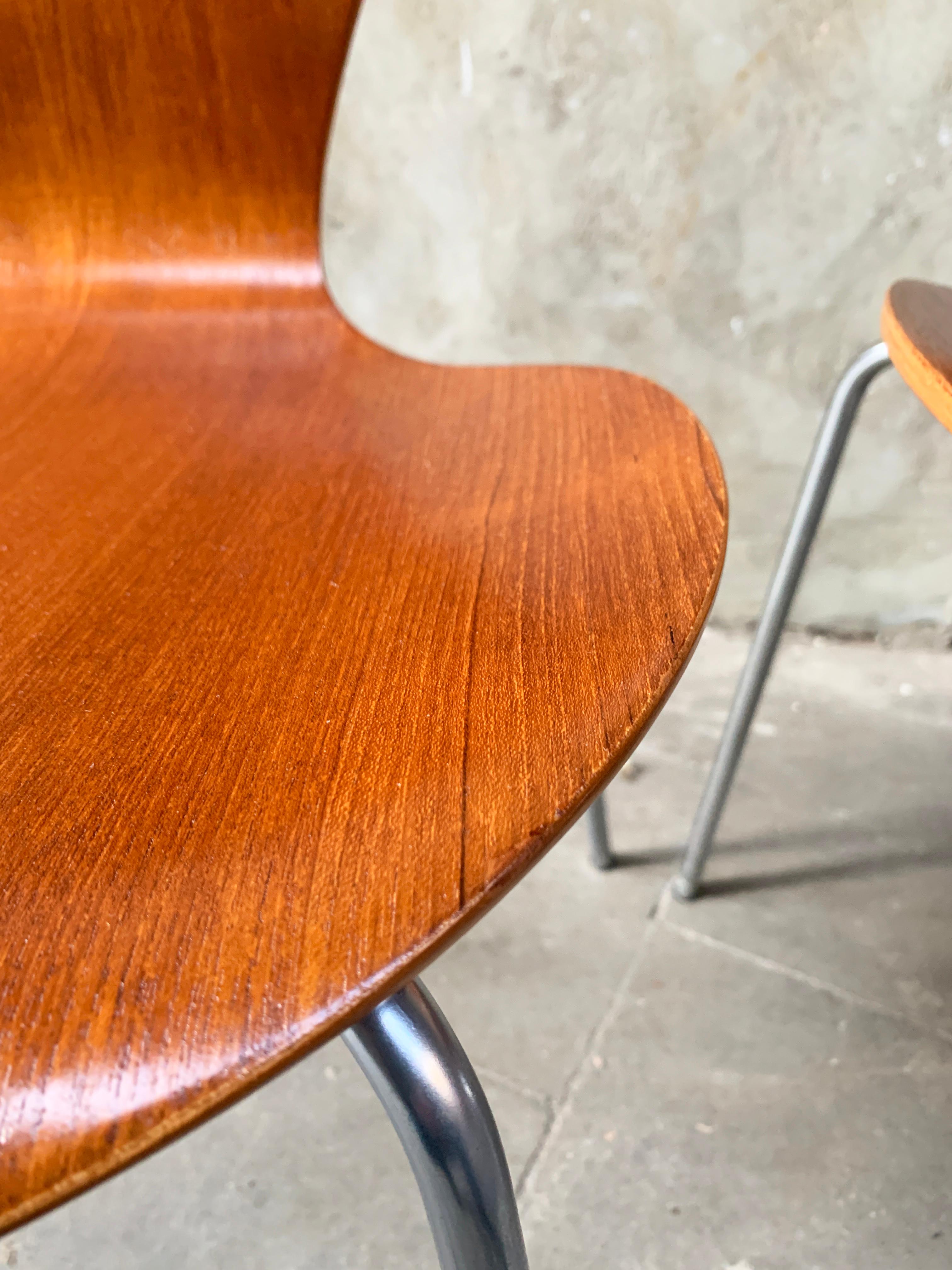 3107 Butterfly Chairs in Teak by Arne Jacobsen for Fritz Hansen, 1960s 4