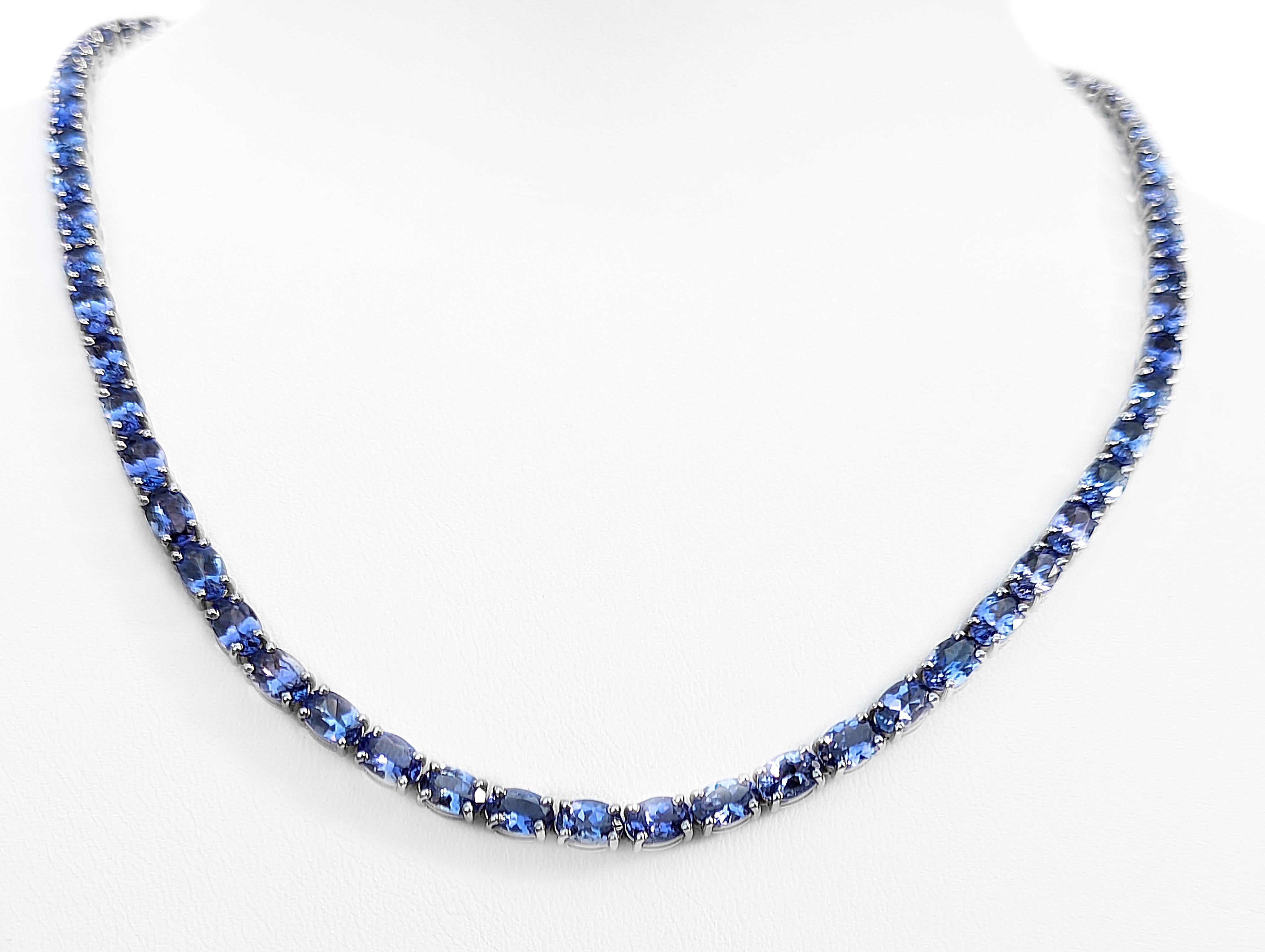 Women's 31.07 Carat Tanzanite Riviera - 14 kt. White gold - Necklace