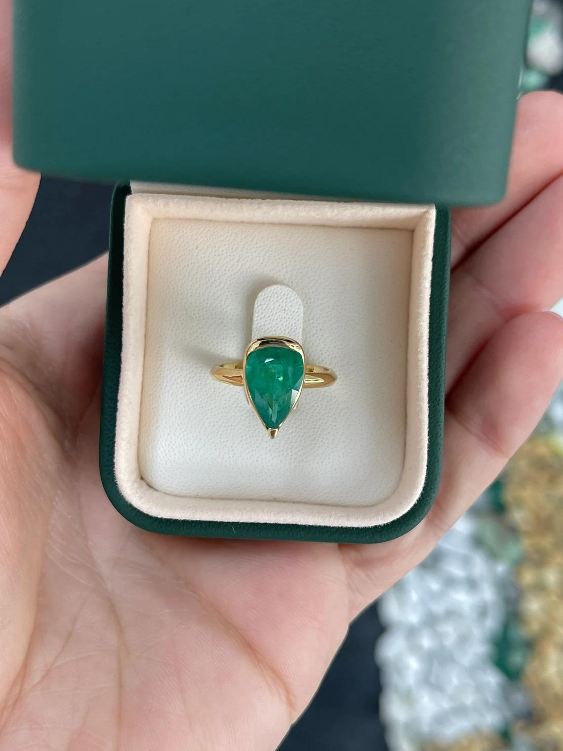3.10ct 18K Rich Dark Green Colombian Emerald Pear Cut Solitaire Half Bezel Ring In New Condition For Sale In Jupiter, FL
