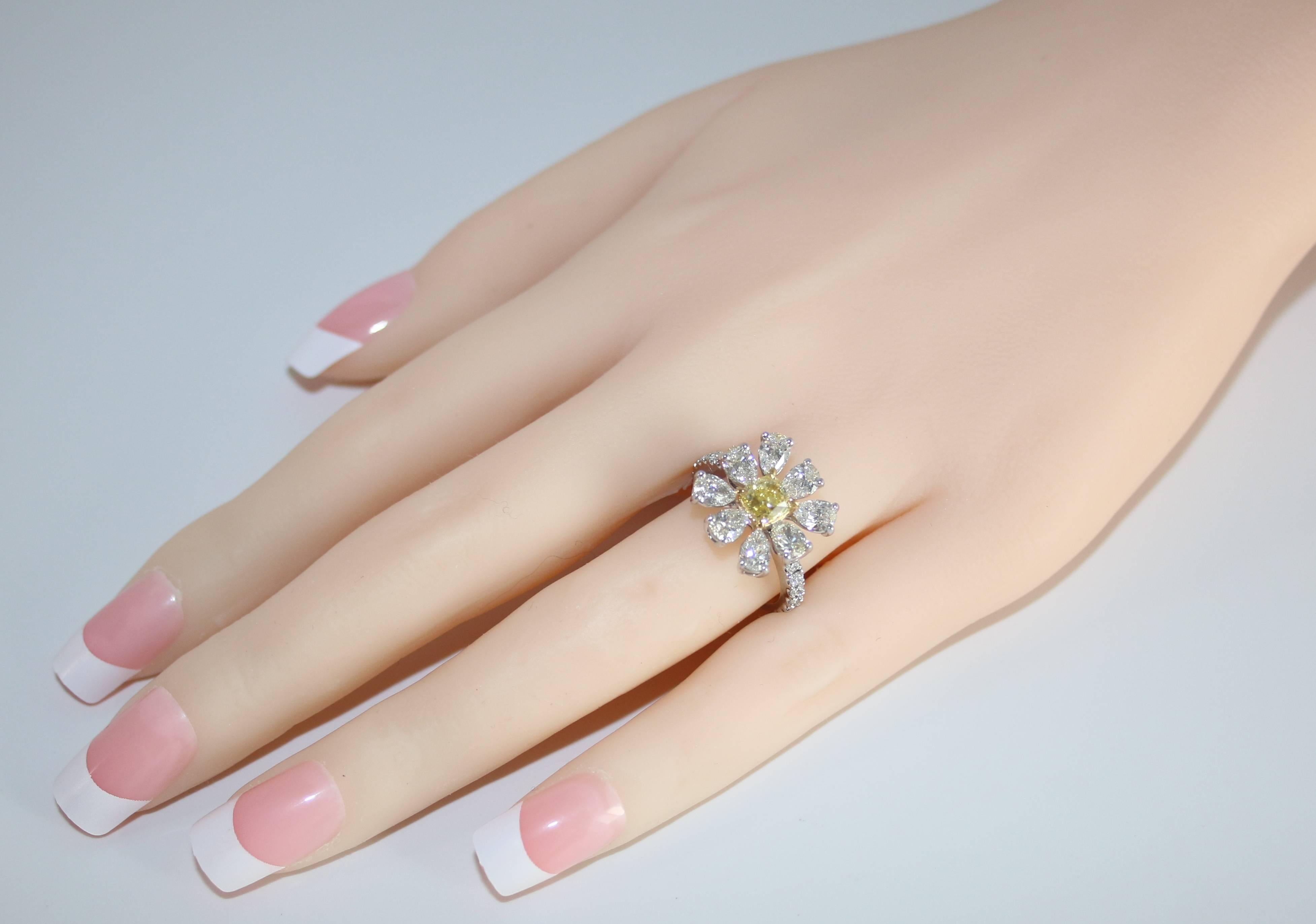 Contemporary 3.11 Carat Fancy Intense Yellow and White Diamonds Platinum Daisy Flower Ring For Sale
