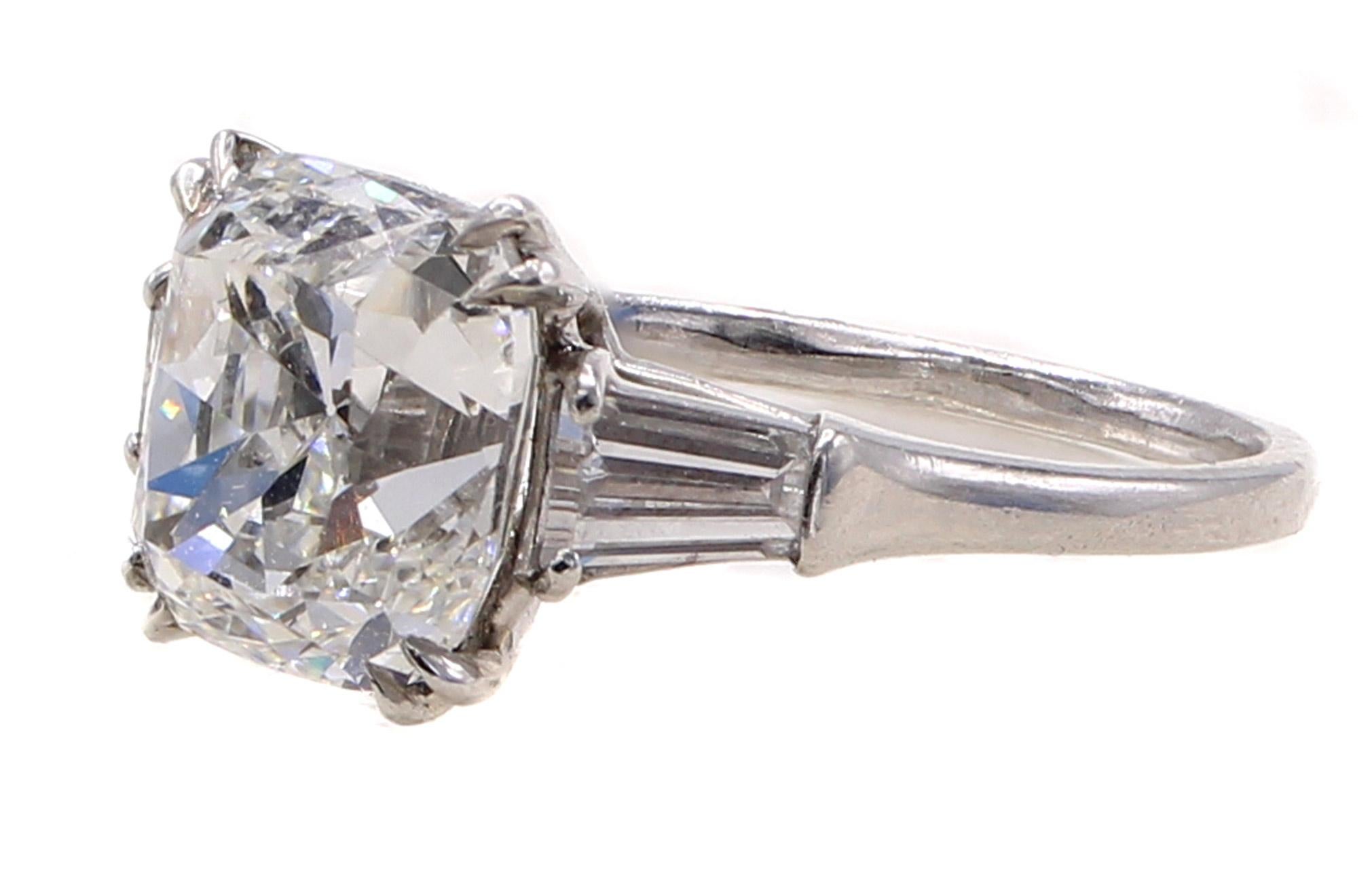 Cushion Cut 3.11 Carat H VS1 Cushion Brilliant Diamond Platinum Engagement Ring For Sale