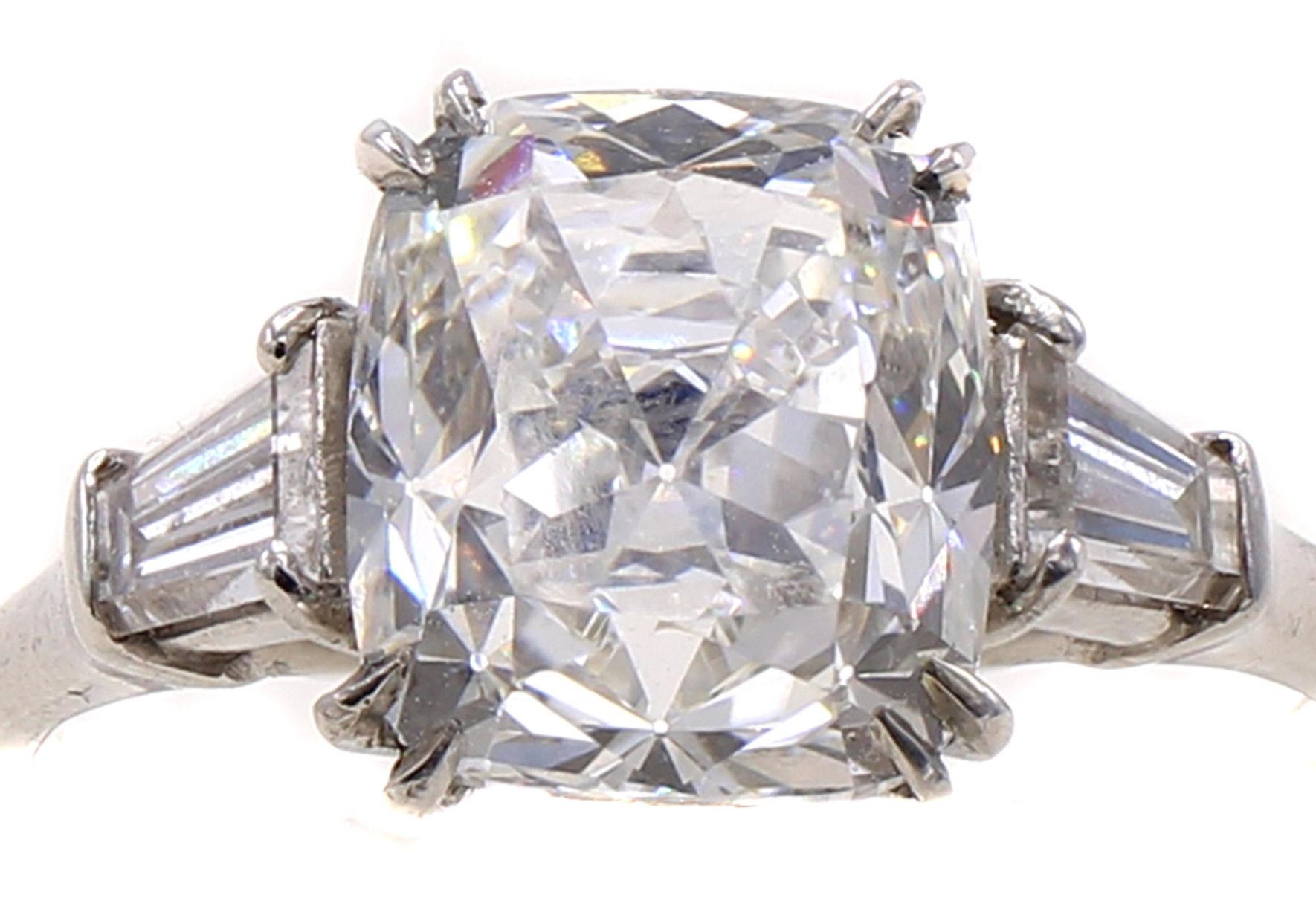 Cushion Cut 3.11 Carat H VS1 Cushion Brilliant Diamond Platinum Engagement Ring For Sale