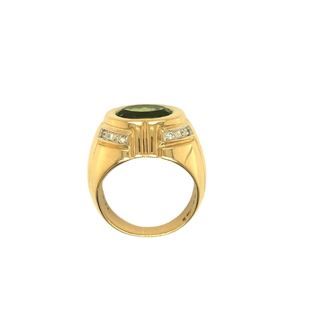 Women's or Men's 3.11 Carat Peridot and Diamond Ring 18k Yellow Gold For Sale
