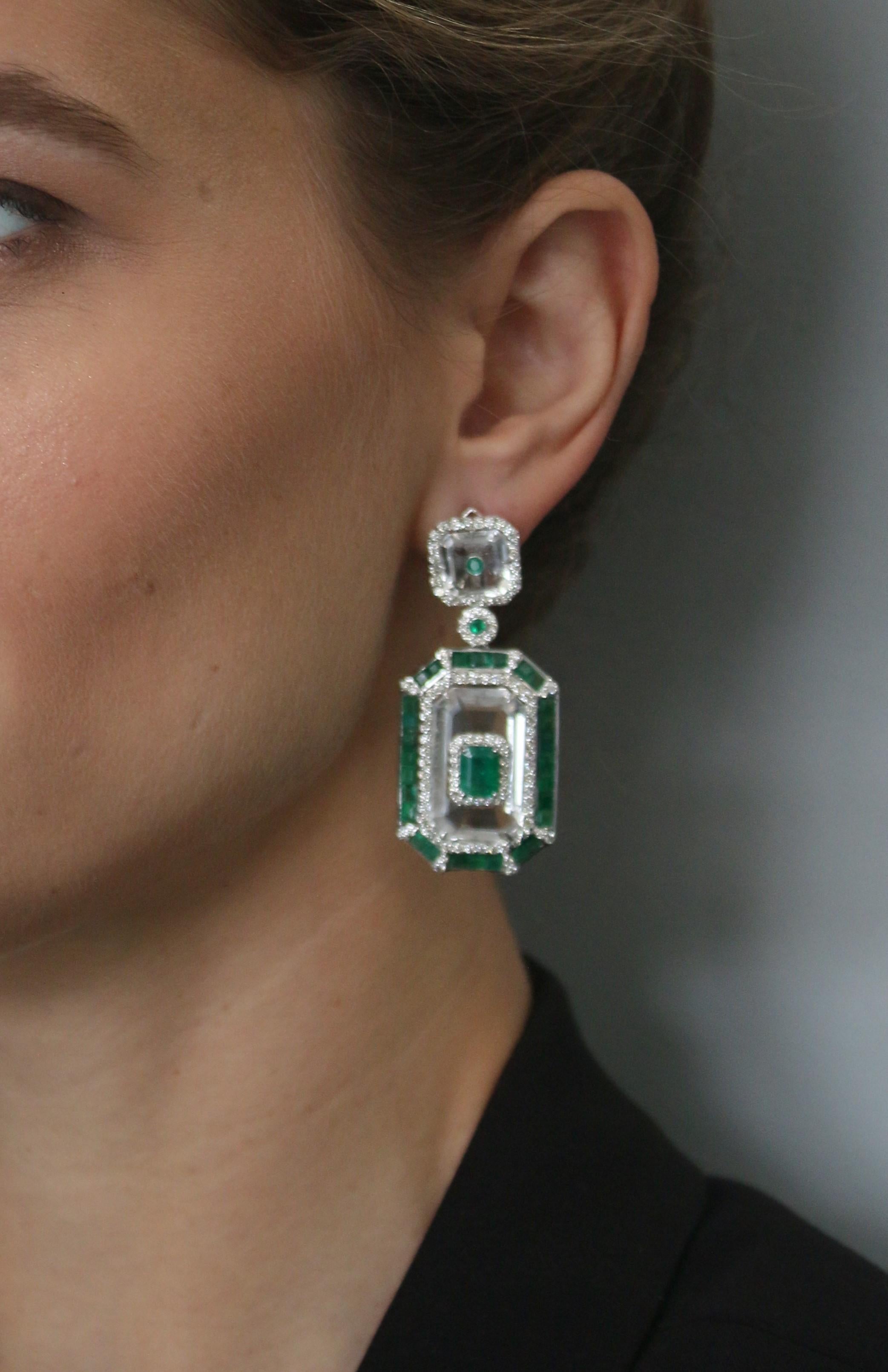 3.12 Carat Diamond and 8.12 Carat Emerald Drop Earring In New Condition In New York, NY
