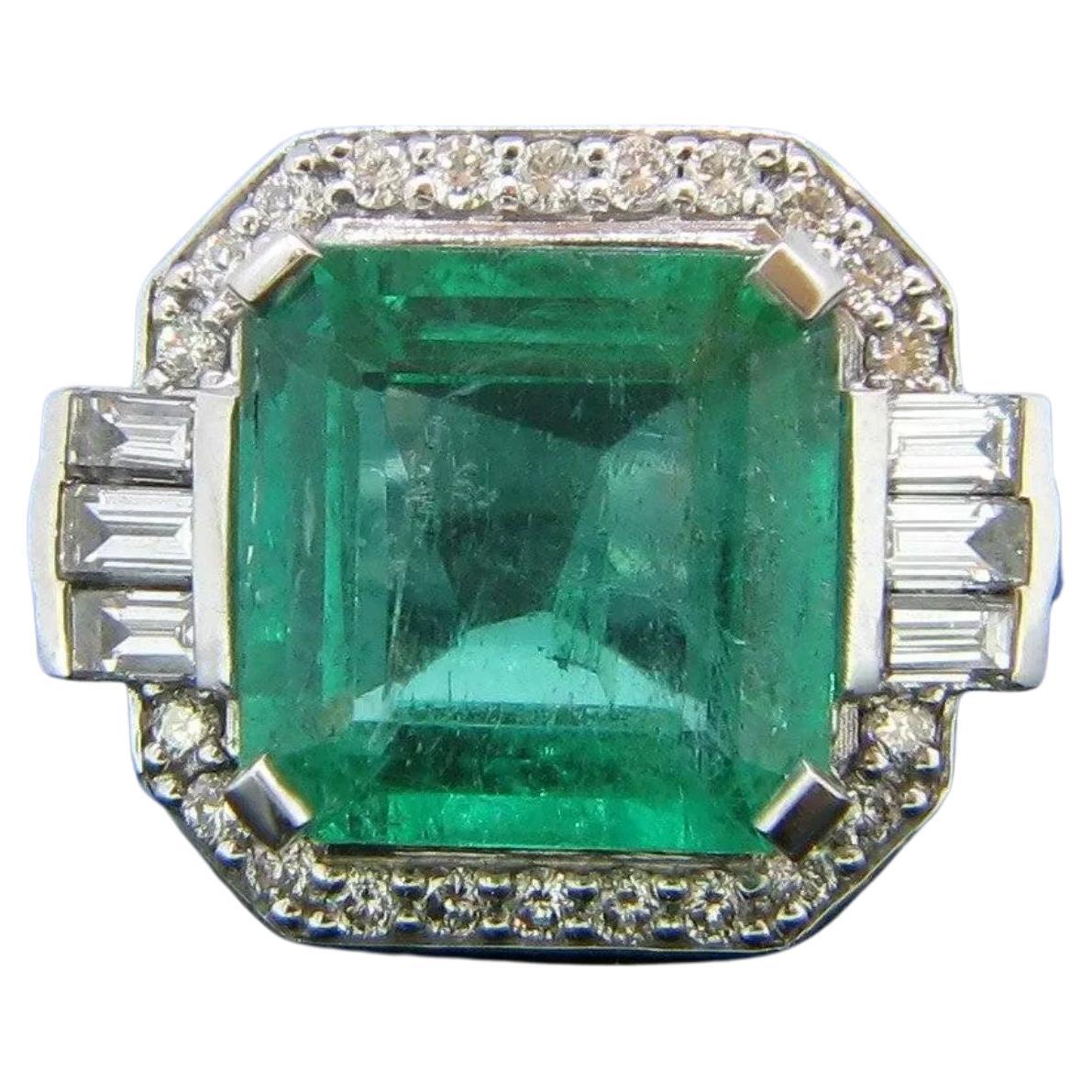 For Sale:  3.12 Carat Natural Emerald Diamond Engagement Ring Natural Diamond Wedding Ring