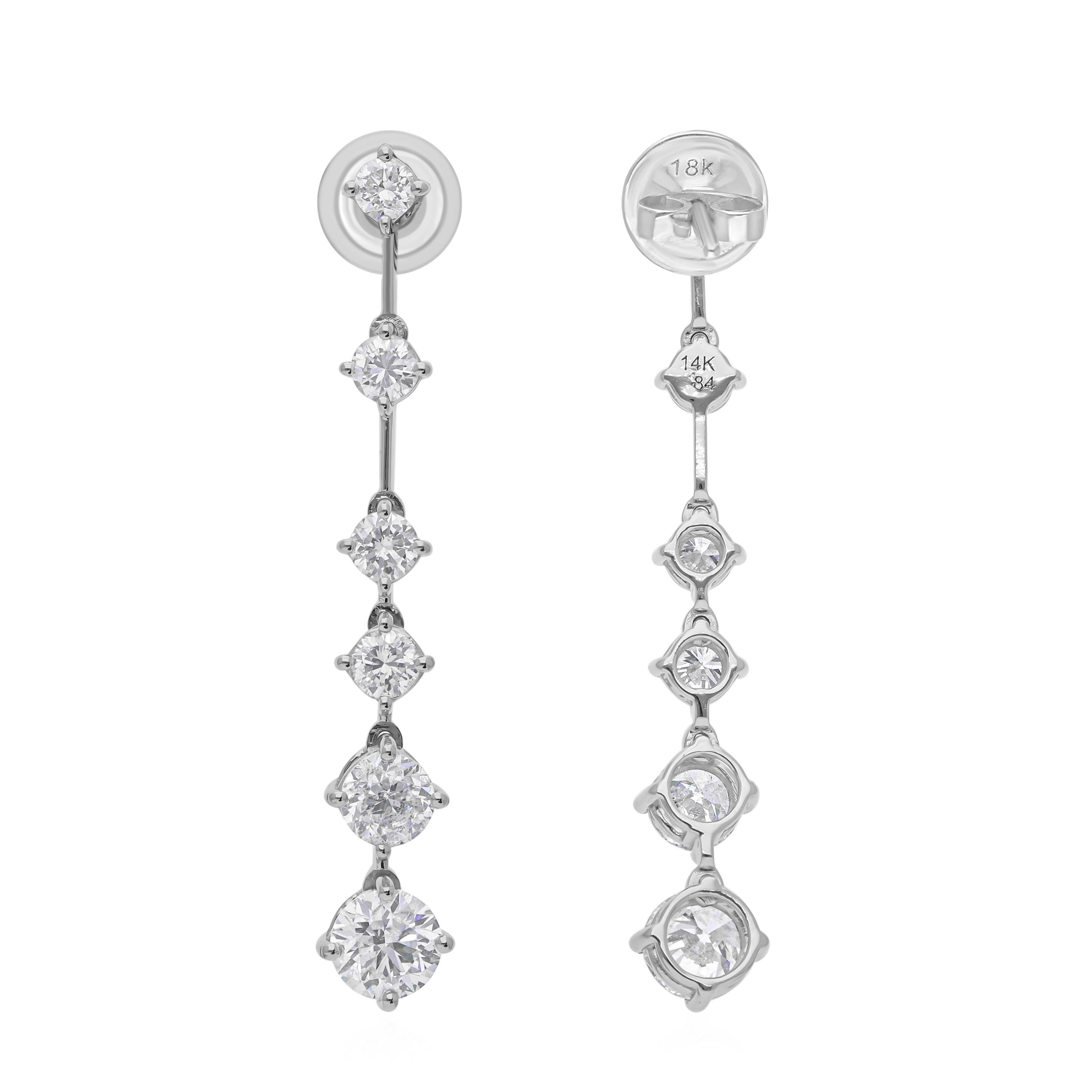 Diese exquisiten Ohrringe sind aus 18-karätigem Gold gegossen und mit 3,12 Karat funkelnden Diamanten besetzt.

FOLLOW SPECTRUM JEWELS Storefront, um die neueste Collection'S und exklusive Stücke zu sehen. Spectrum Jewels ist stolz darauf, ein Top