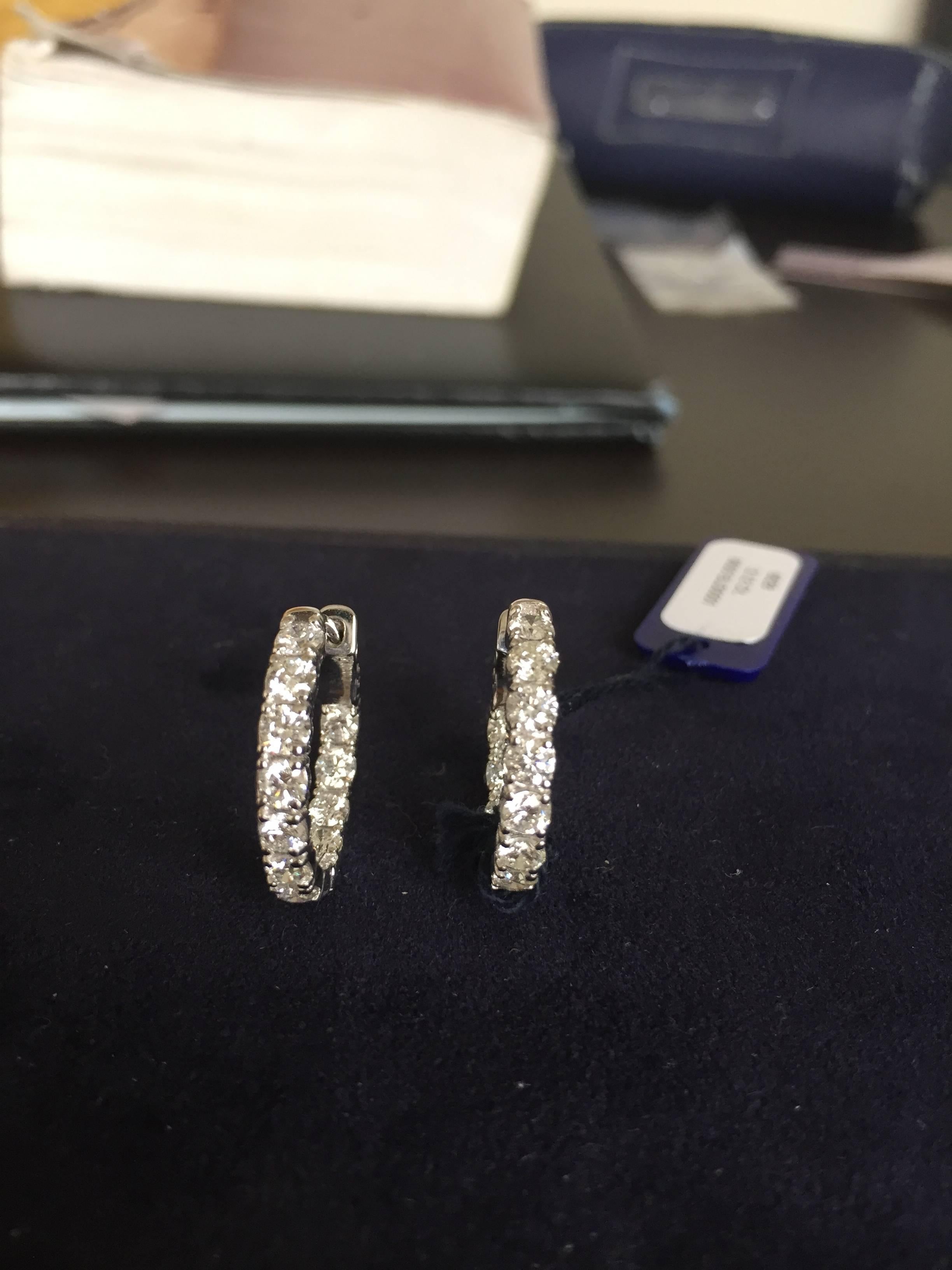 Round Cut 3.12 Ct. Diamond Hoops Earrings For Sale