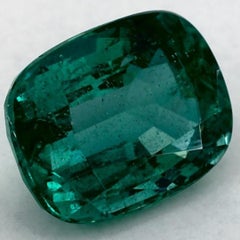 loser Edelstein mit 3,12 Karat Smaragd im Kissenschliff