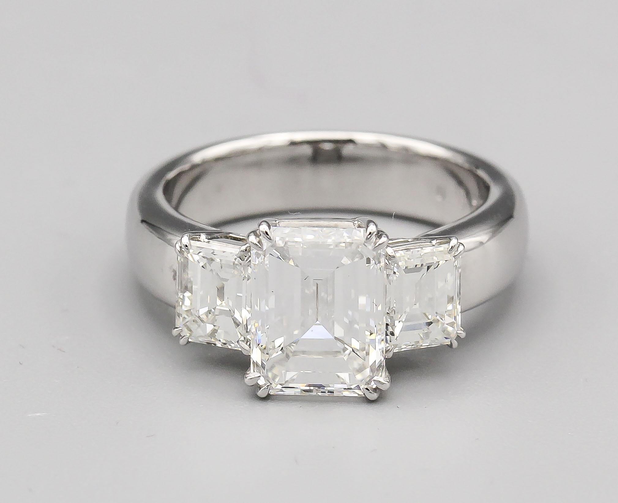 Contemporary 3.12 E VVS1 Emerald Cut Diamond with 1.62 Side Stones Engagement Ring For Sale