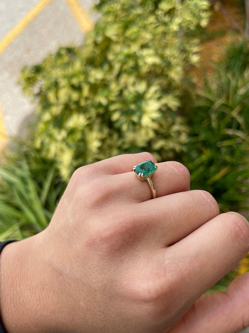 3.12ct 14K Gold Elongated Cushion Emerald Solitaire Ring Gift For Sale 1