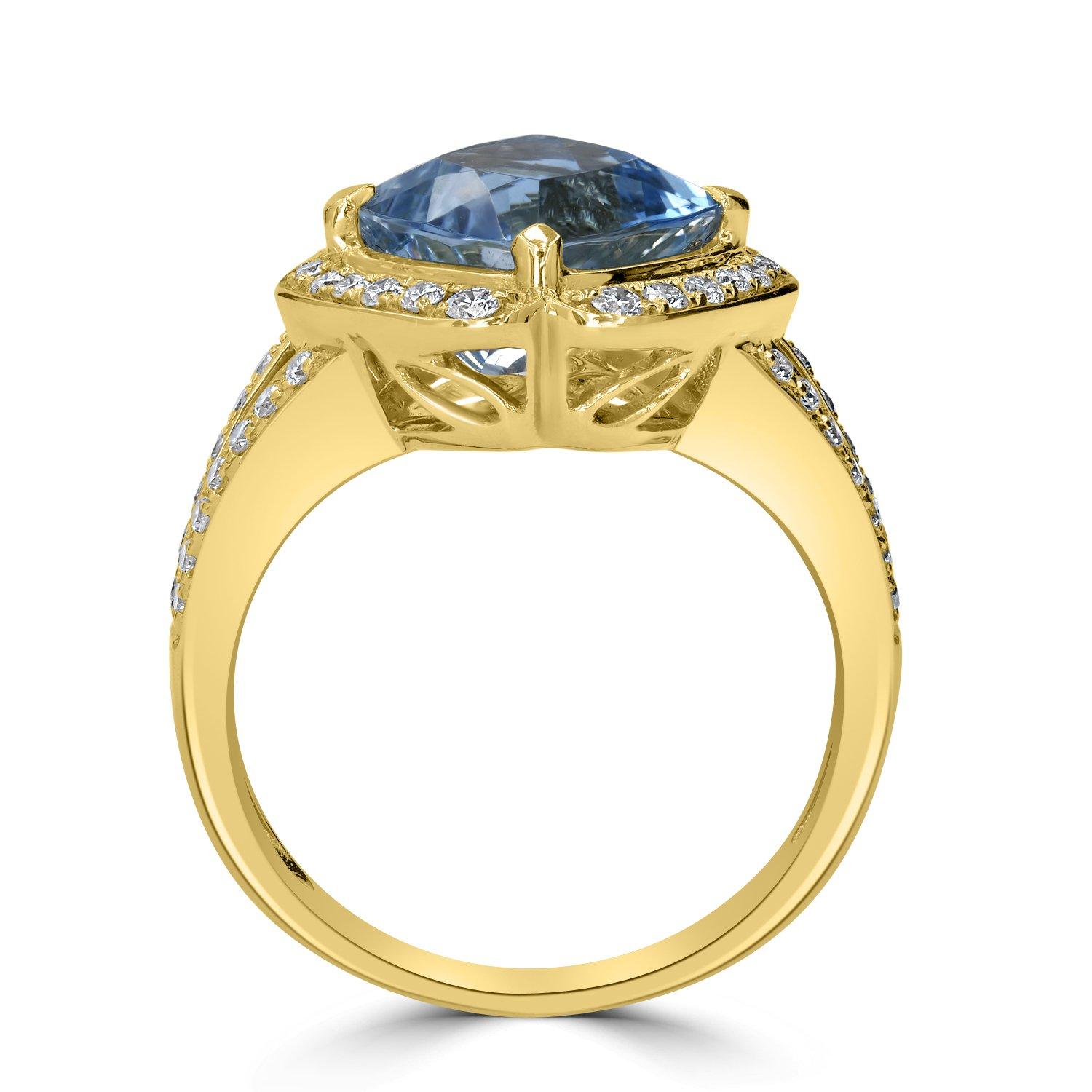 3.12ct Aquamarine Ring with 0.42Tct Diamonds Set in 14K Yellow Gold For Sale 1
