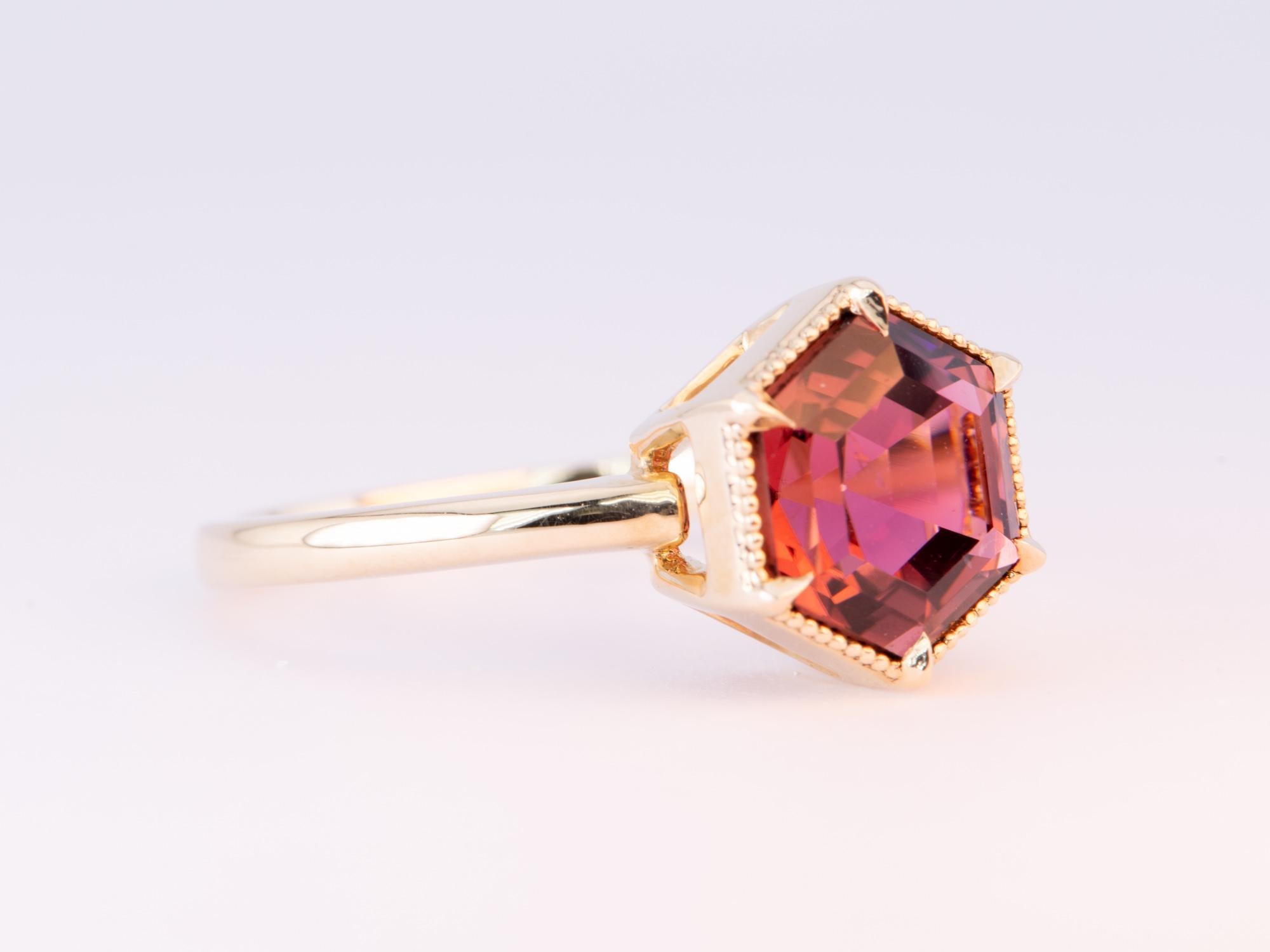 ♥ 3.12ct Hexagon Rubellite Tourmaline Engagement Ring 14K Gold
♥ The item measures 11.2mm in length, 9.7mm in width, and 7.1mm in height.
♥ Ring size: US Size 7.5 (Free resizing up or down 1 size)
♥ Material: 14K Yellow Gold
♥ Gemstone: Tourmaline,