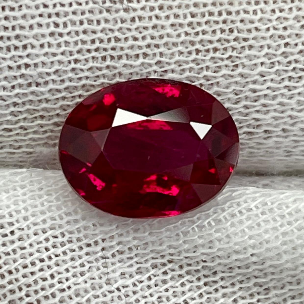 A CDC certified lively red, Mozambique none treated oval ruby. This stone is VERY saturated and radiates life. Will look beautiful in any jewelry!
We can help you make your dream jewelry piece with this. 