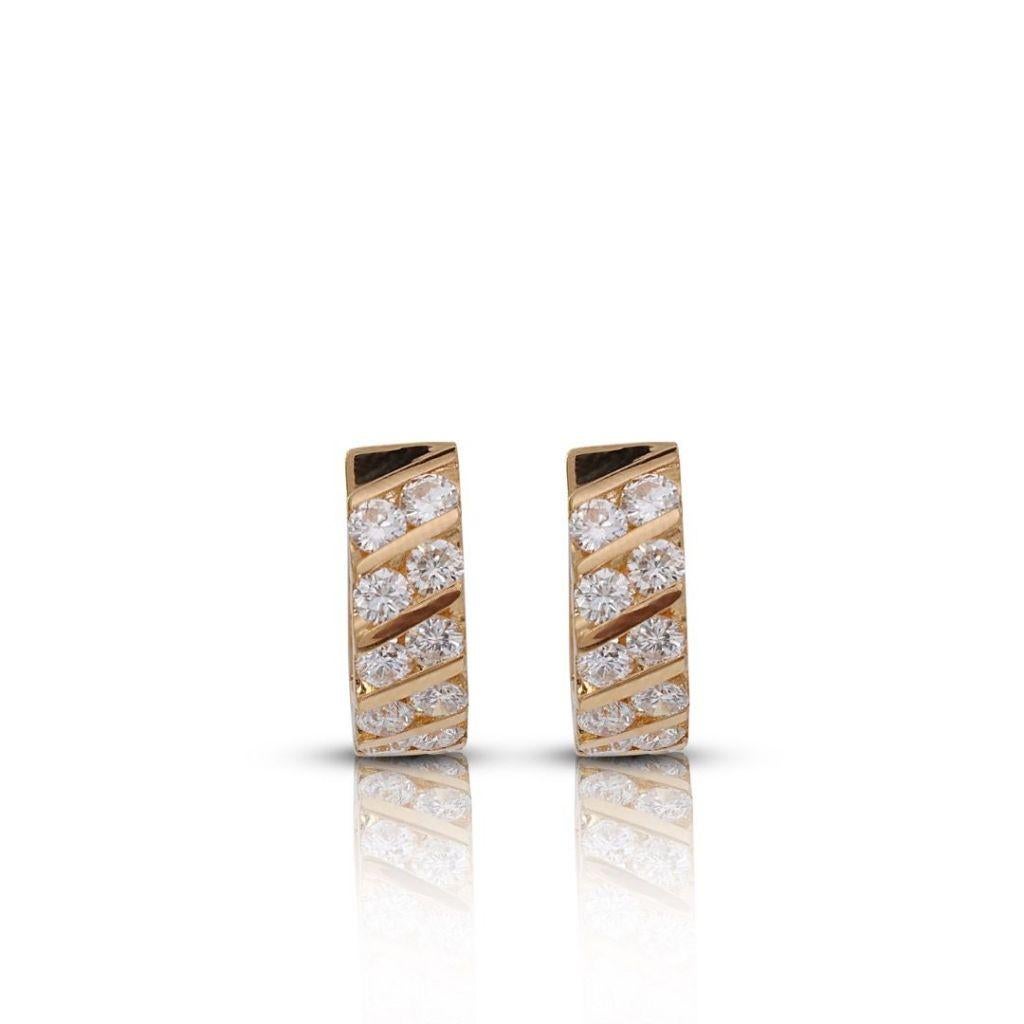 3.12ct. Round Brilliant Hoop Diamond Earrings In New Condition For Sale In רמת גן, IL