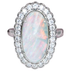 Anello di fidanzamento aureolato in oro bianco 14K con opale australiano solido da 3,12 ct.