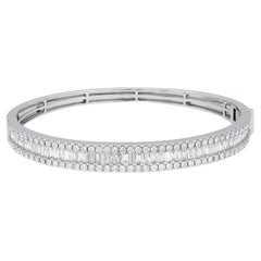 Bracelet jonc en or blanc 18 carats avec diamants taille baguette et ronde de 3,12 carats