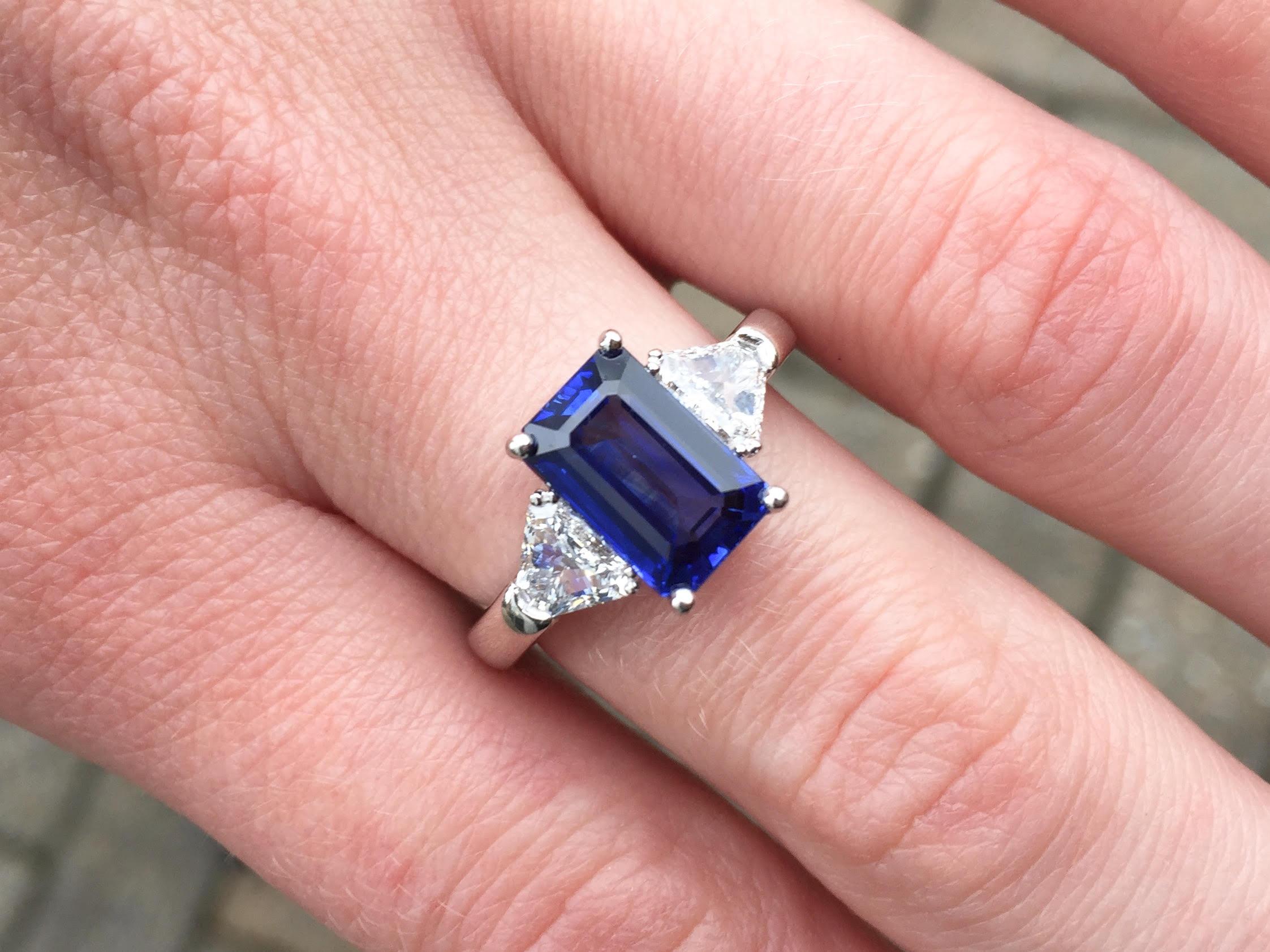 3.13 Carat Blue Sapphire Platinum Ring with Trillion Diamonds 4
