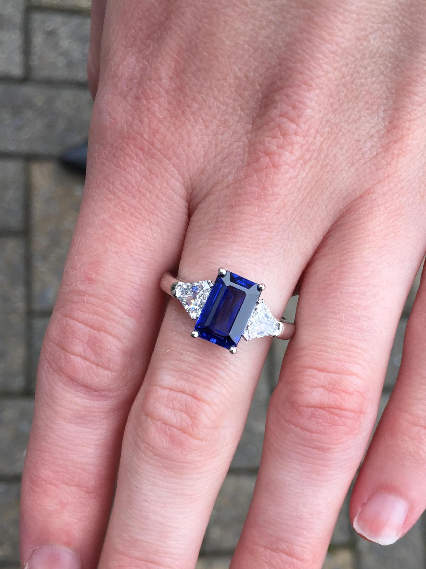 3.13 Carat Blue Sapphire Platinum Ring with Trillion Diamonds 5