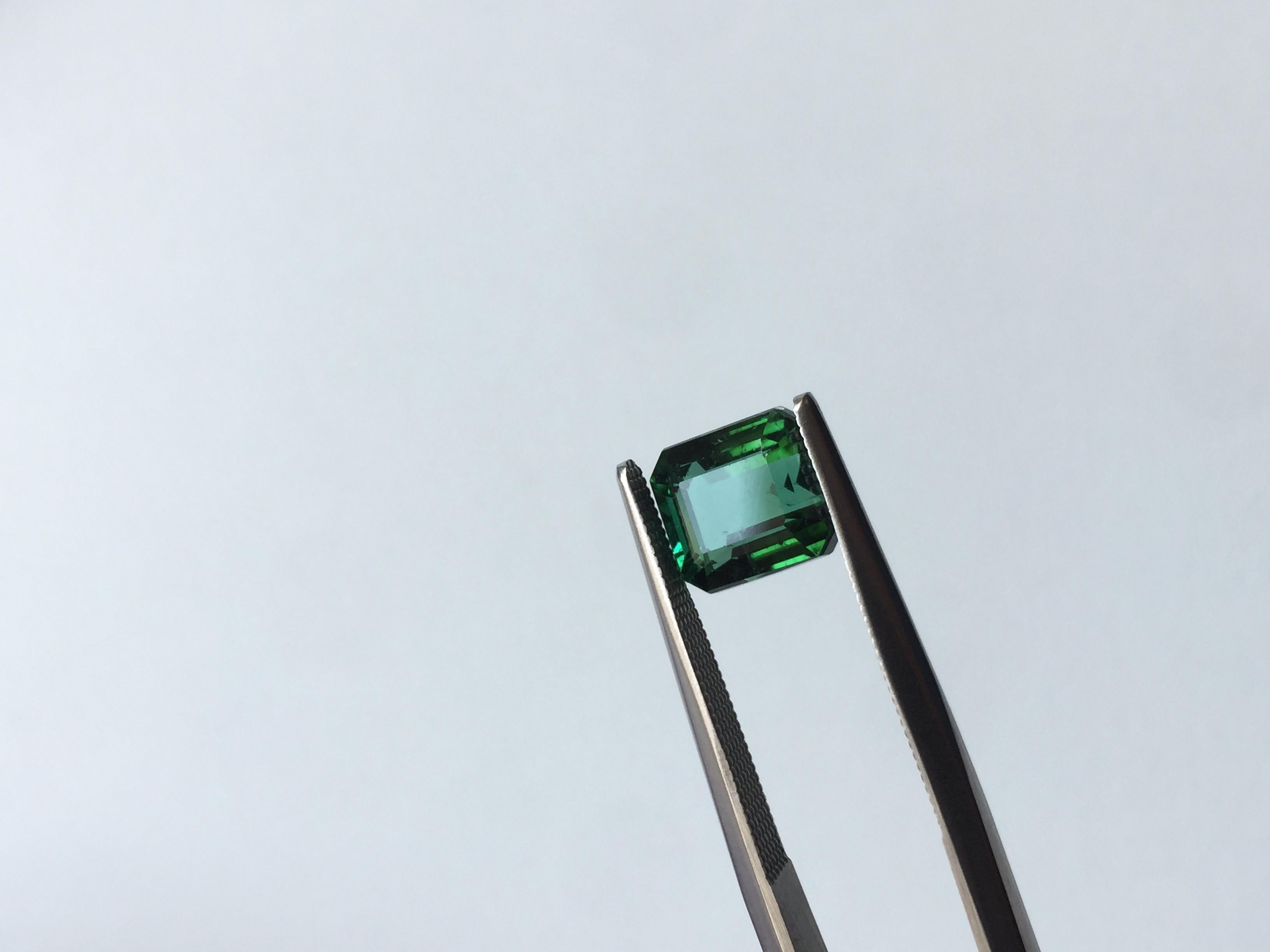 Art Deco 3.13 Carat Green Tourmaline Octagon Cut Gemstone for Fine Jewelry Ring For Sale