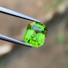 3.13 Carat Vivid Green Natural Peridot, Emerald Cut Loose Gemstone for Jewelry
