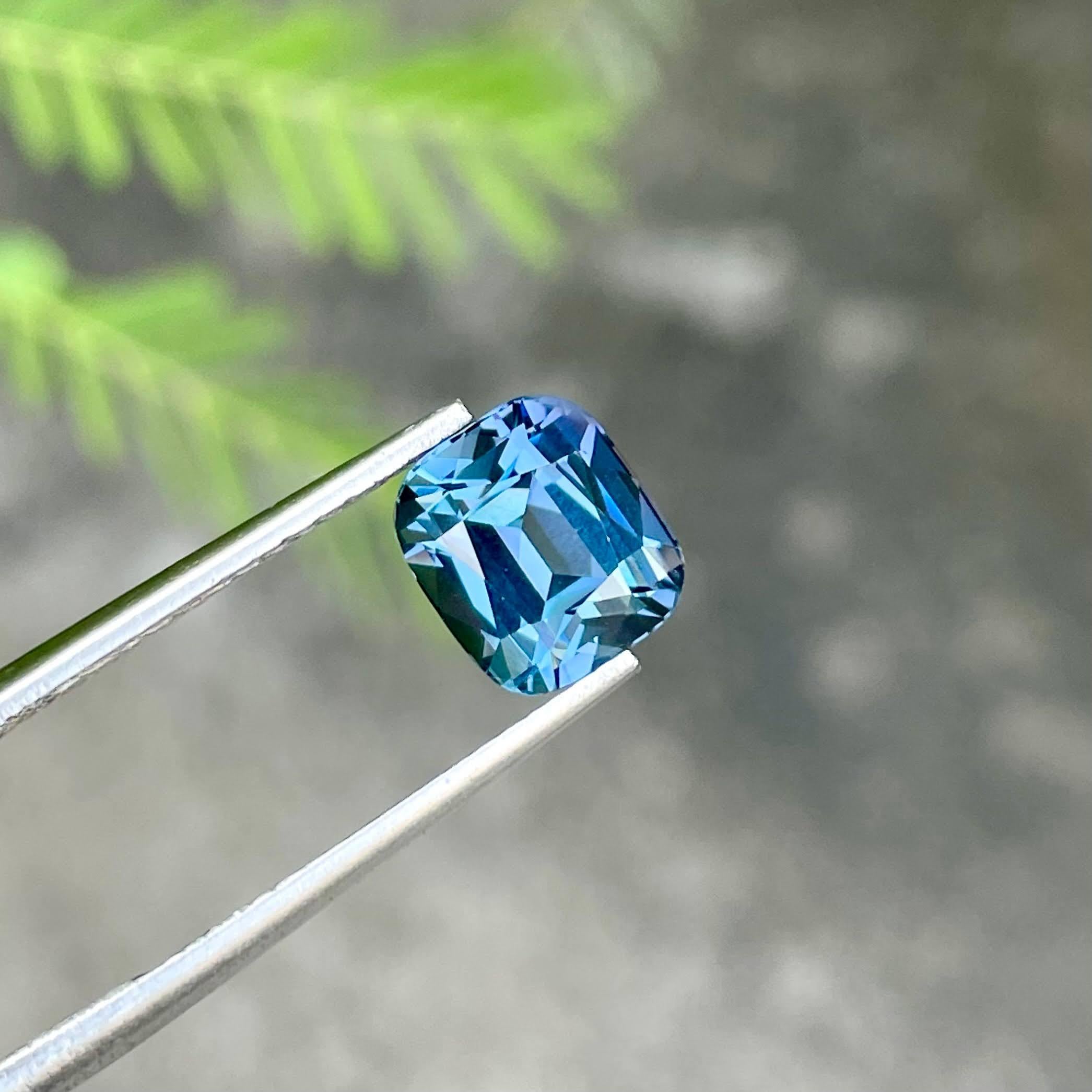 Women's or Men's 3.13 Carats Loose Blue Spinel Stone Cushion Cut Natural Tanzanian Gemstone For Sale