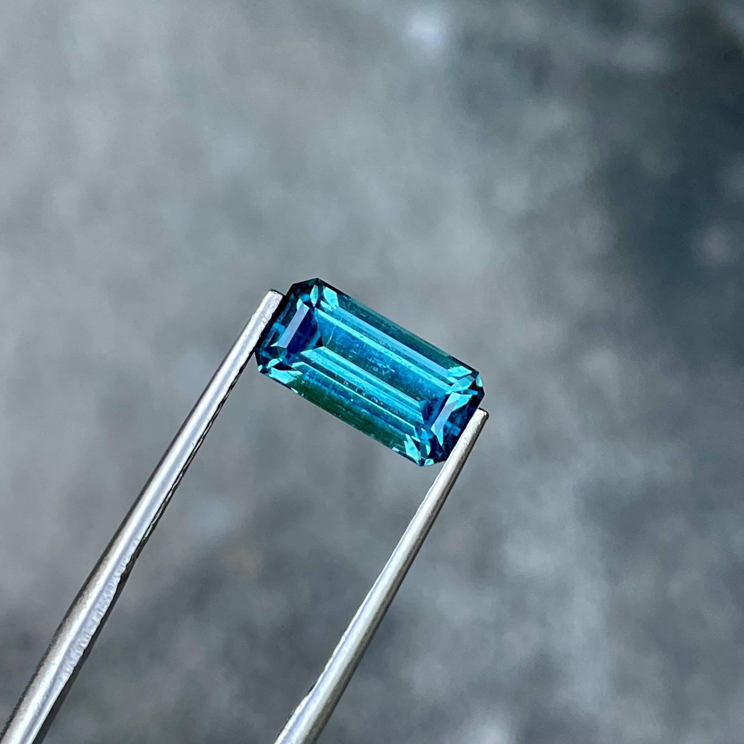 Weight 3.13 carats
Dimensions 11.8x5.9x5.1 mm
Treatment none 
Origin Afghanistan 
Clarity VVS
Shape octagon 
Cut emerald 




The Soft Indicolite tourmaline is a mesmerizing gemstone that captivates with its tranquil hues and remarkable beauty. This