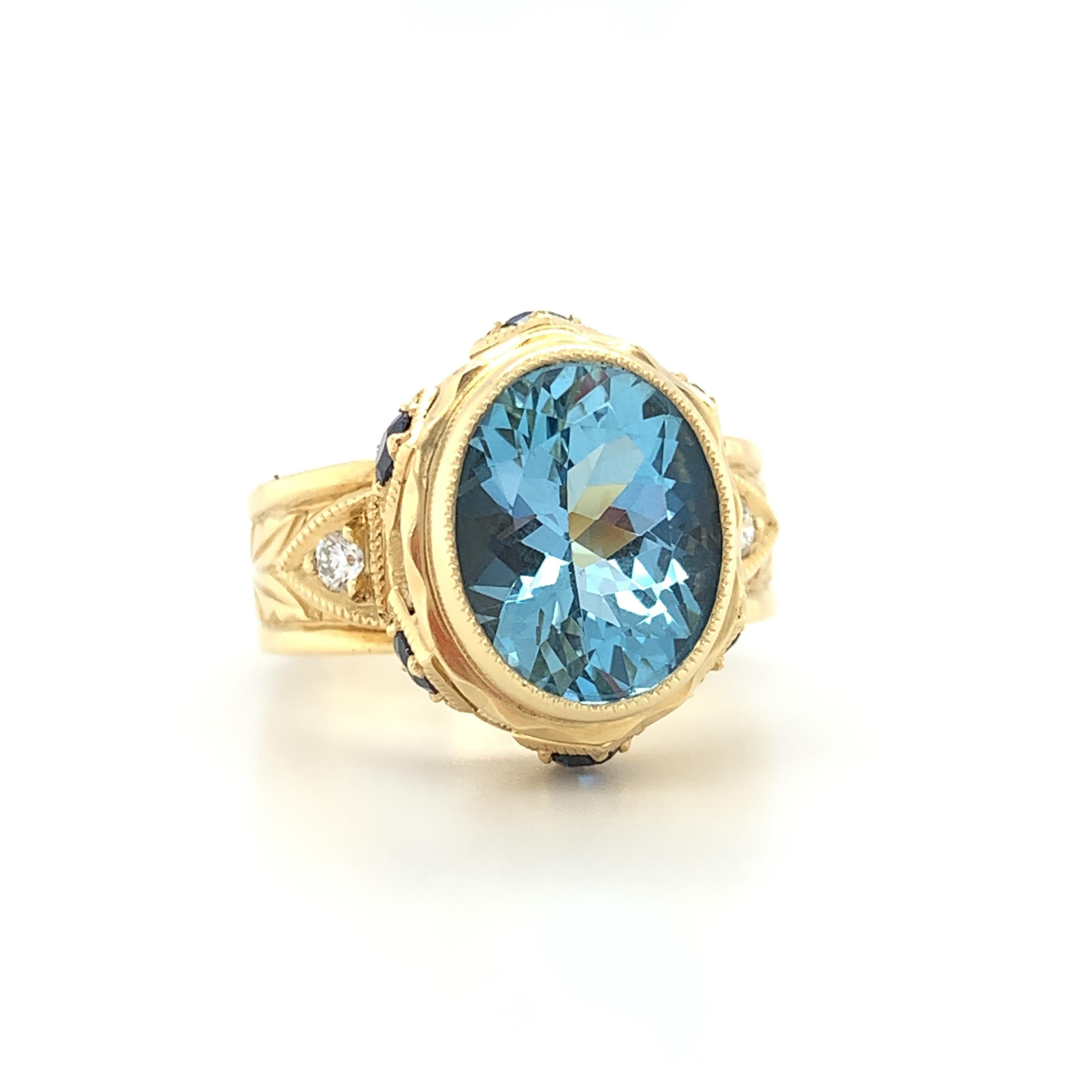 3.13 ct. Aquamarine, Blue Sapphire, Diamond Yellow Gold Engraved Bezel Band Ring In New Condition In Los Angeles, CA
