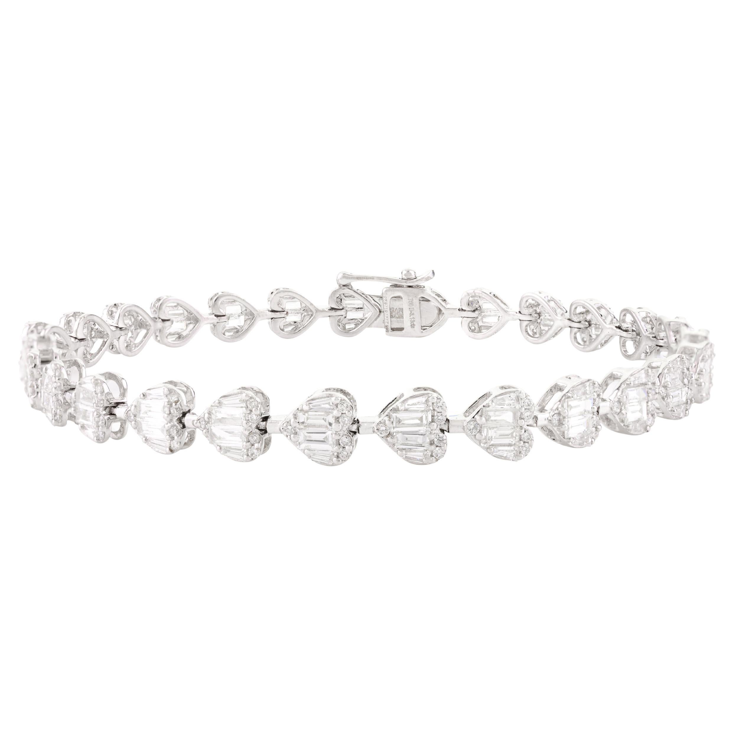 3,13 Karat Diamant-Cluster-Herz-Tennisarmband aus Verlobungsring aus 18 Karat Weißgold mit Diamanten im Angebot