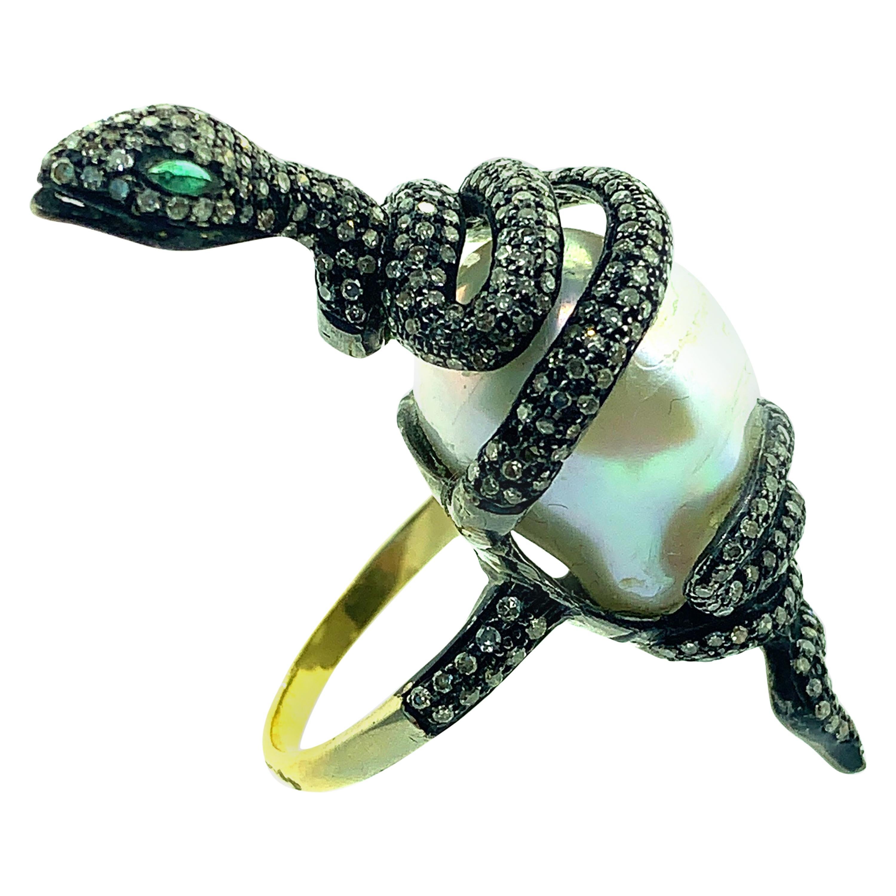 31.37Ct Pearl, 0.17Ct Emerald, 1.95Ct Diamonds Ring Sterling Silver, 14K Gold For Sale