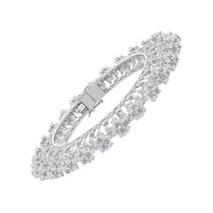 Pulsera tipo brazalete con diamantes de 31,38 quilates, pureza SI y color HI, en oro blanco de 14 quilates