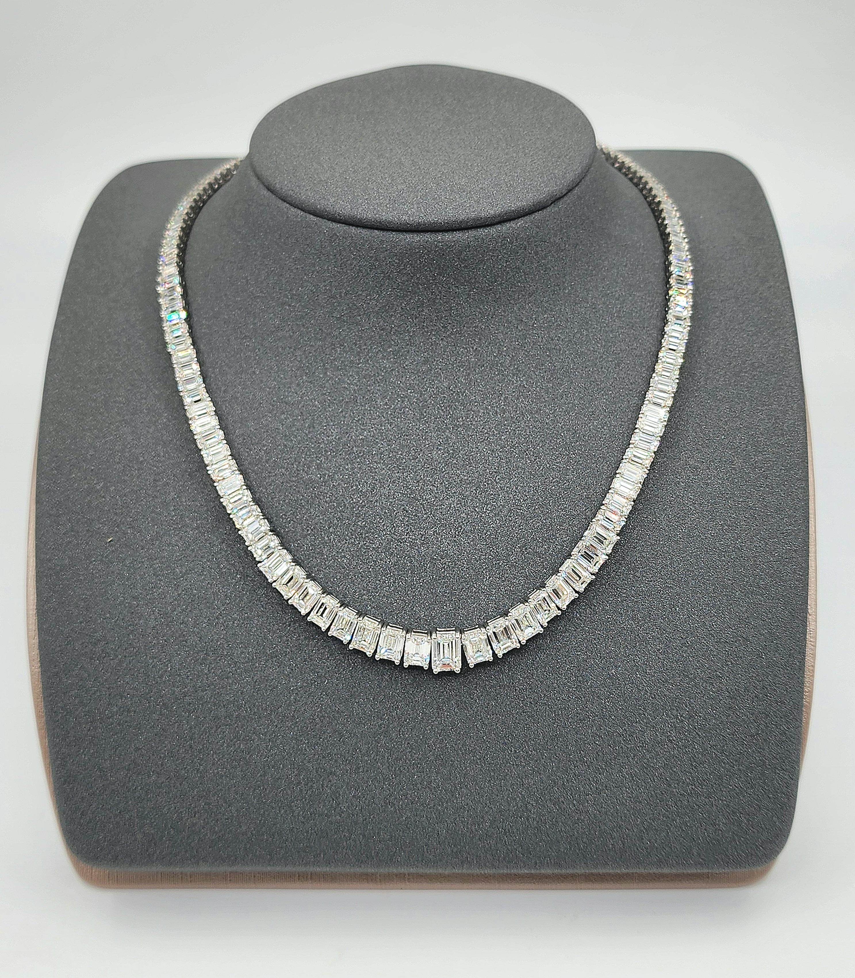 Modern 31.38 ct Graduated GIA Emerald-Cut Diamond Necklace For Sale