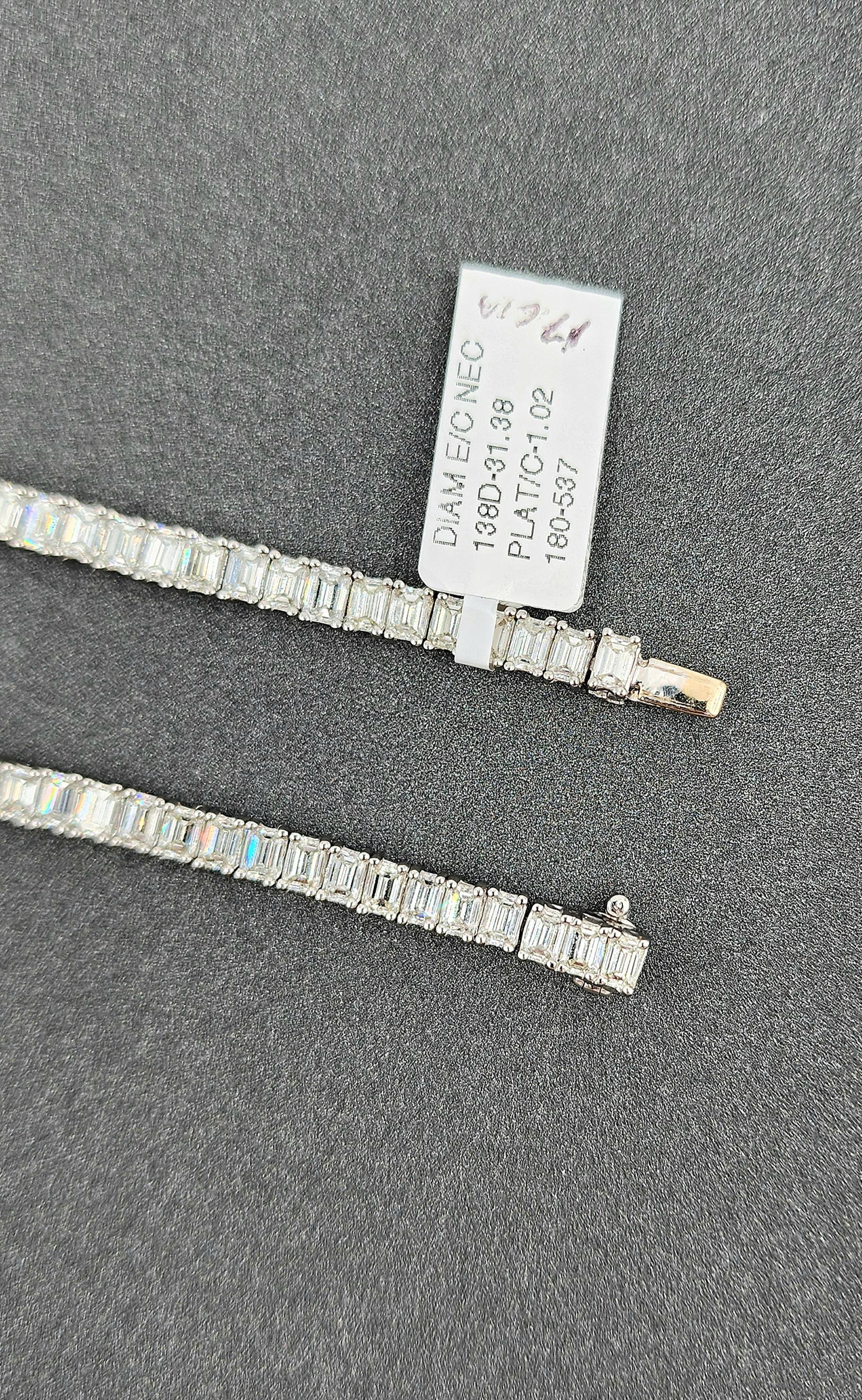Women's or Men's 31.38 ct Graduated GIA Emerald-Cut Diamond Necklace For Sale