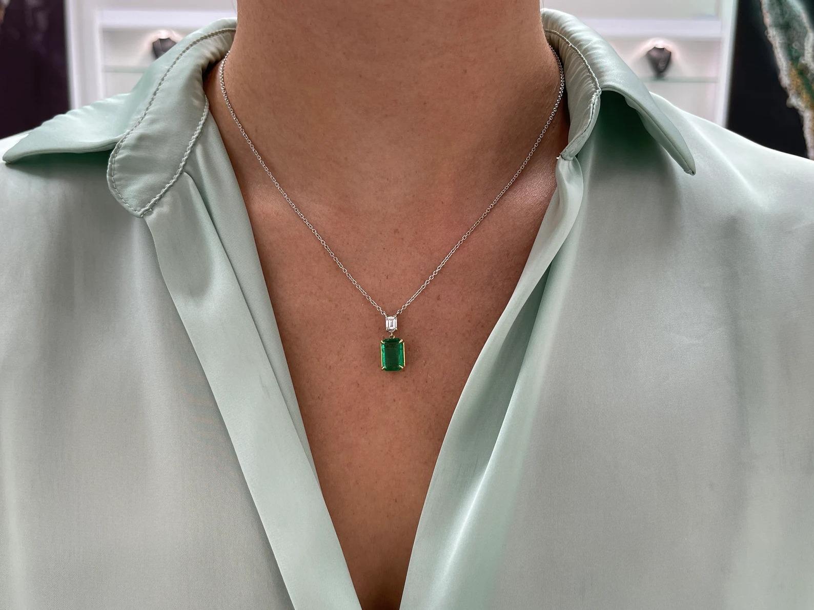 dark emerald necklace