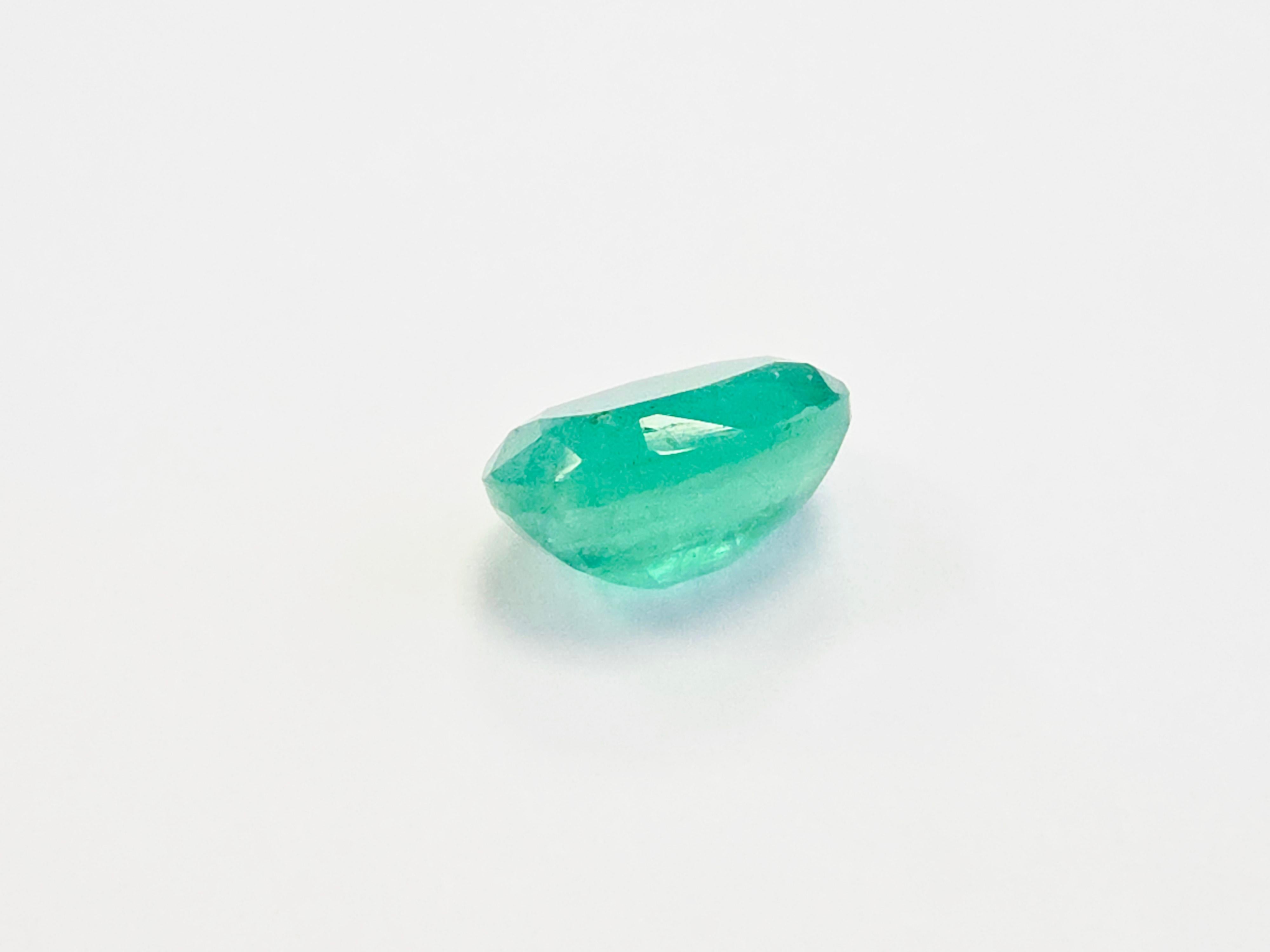 Modern 3.14 Carat Colombian Emerald – Loose Natural Gemstone For Sale