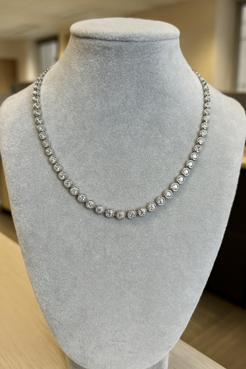 Collar Riviera de Platino con Diamantes de 3,14 Quilates Corte redondo en venta
