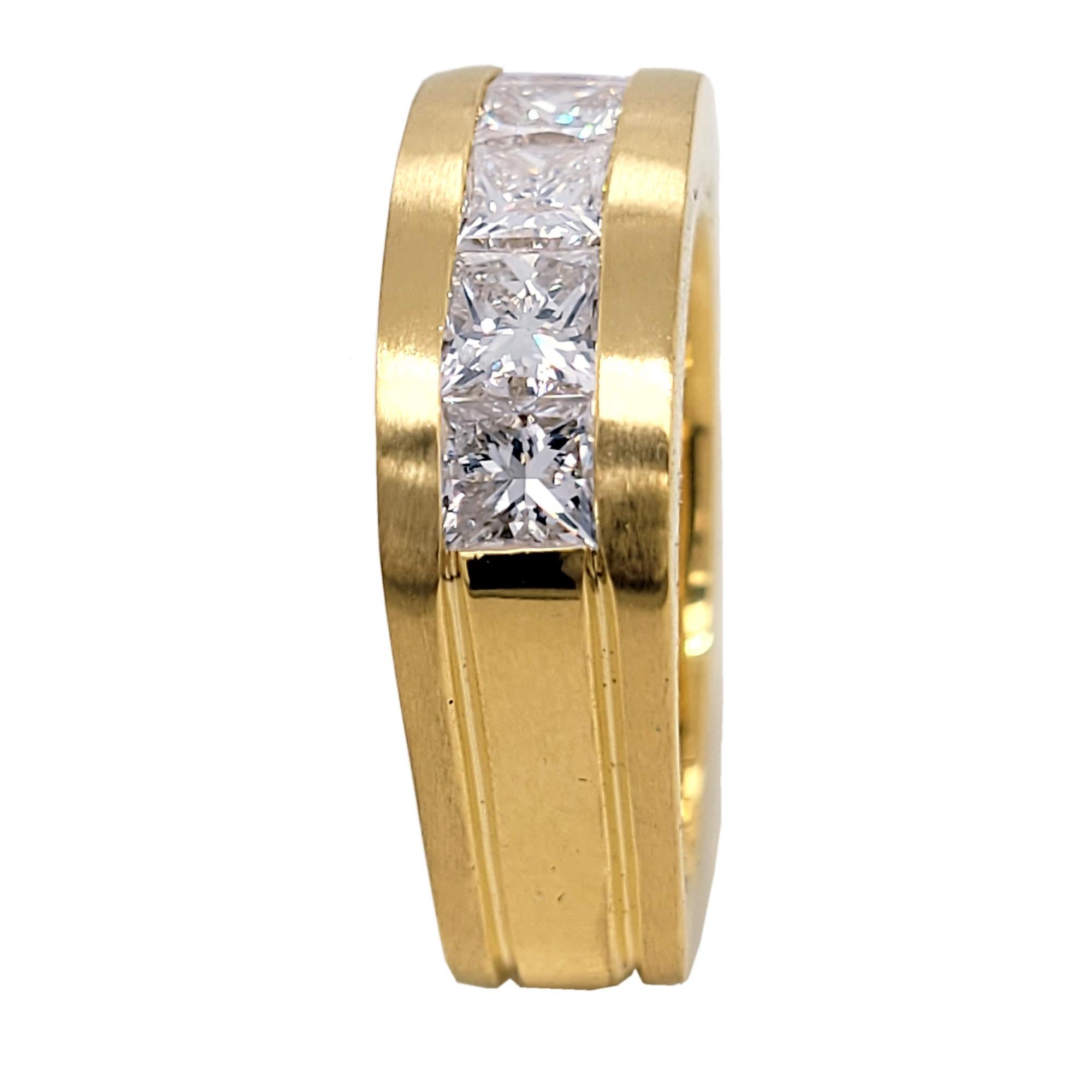 Men's 3.14 Carat Princess Cut Diamond 18 Karat Gents Ring For Sale