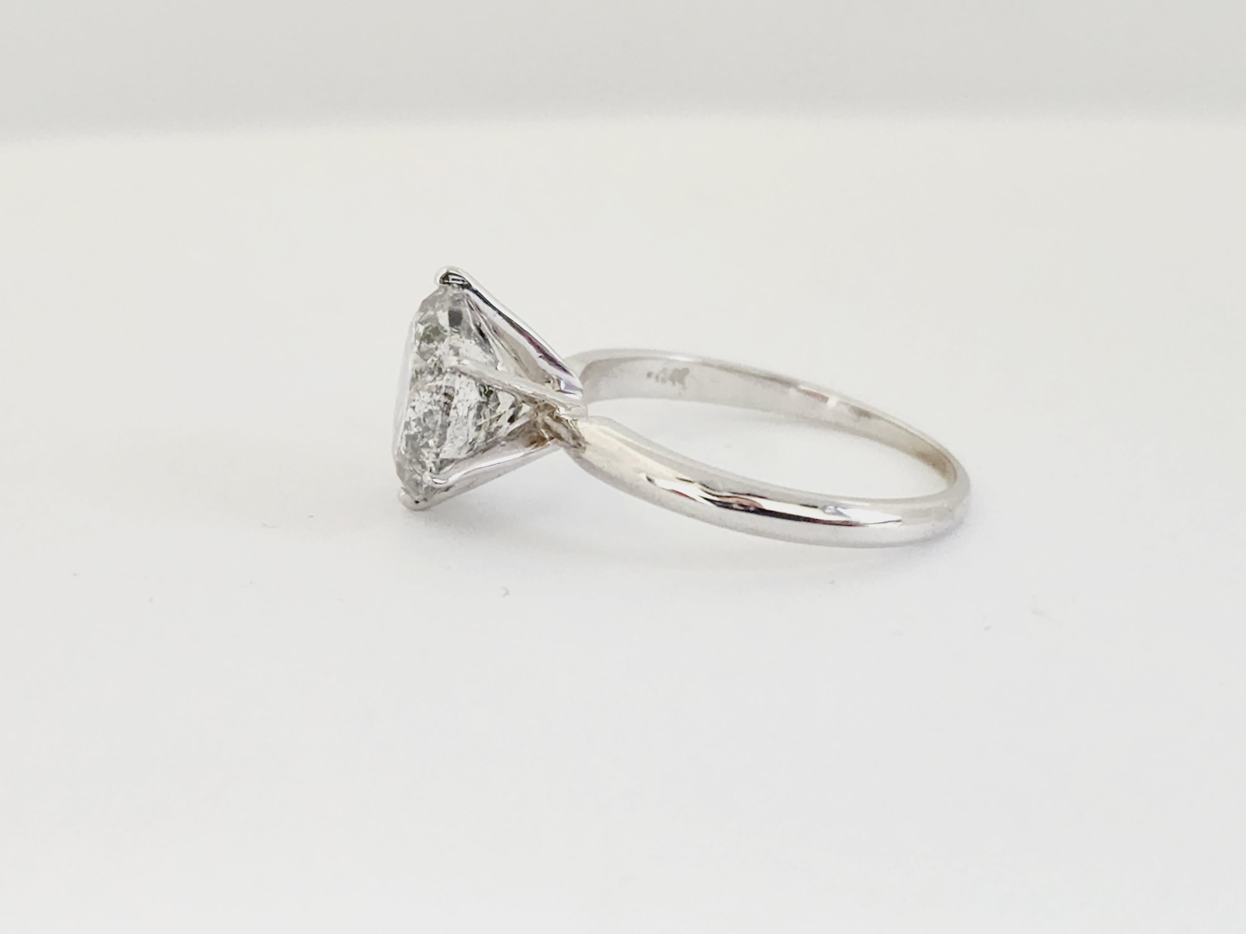 3.14 Carat Round Diamond 14 Karat White Gold Solitaire Ring In New Condition In Great Neck, NY