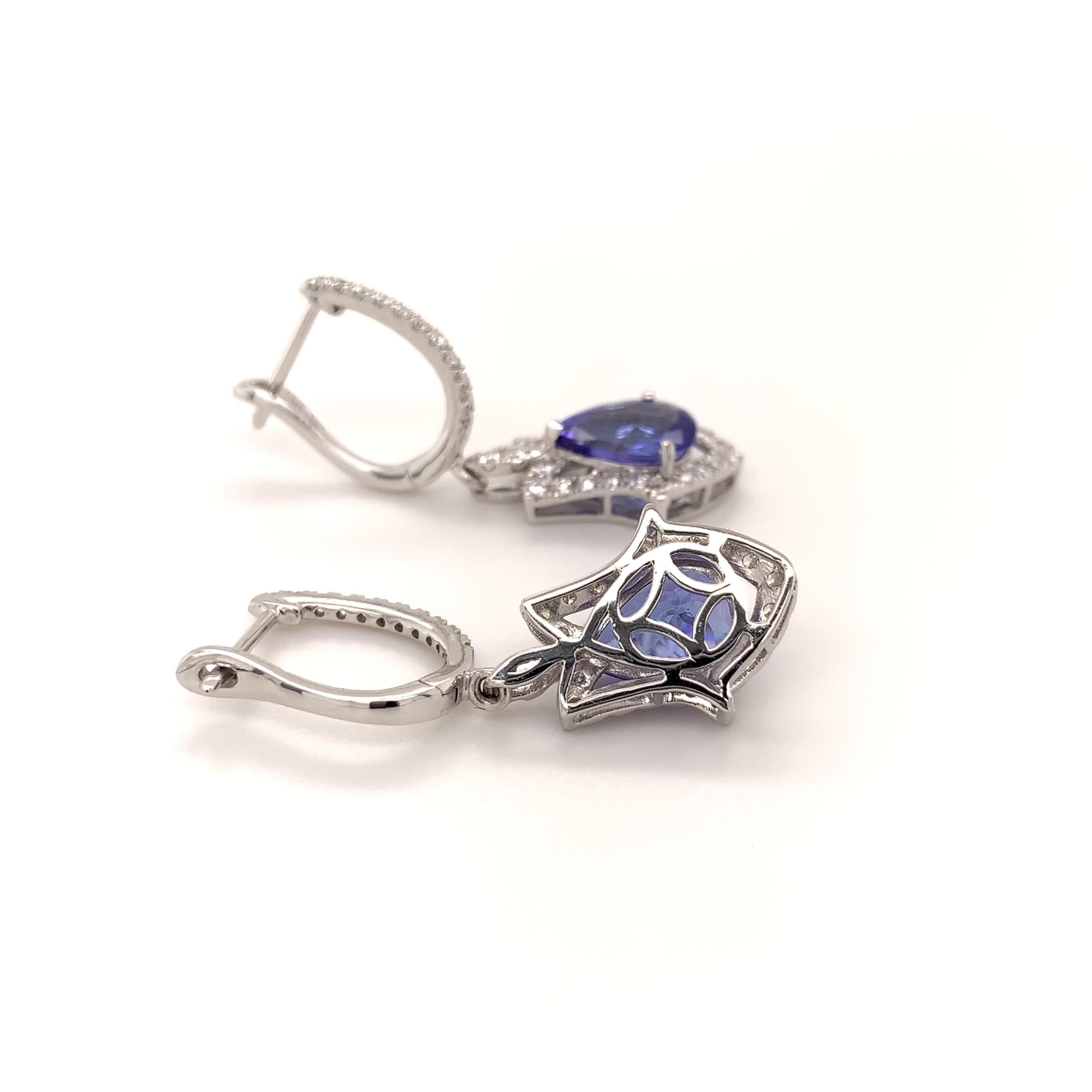 3.14 Carat Tanzanite Dangling Earrings In New Condition In Richmond, BC