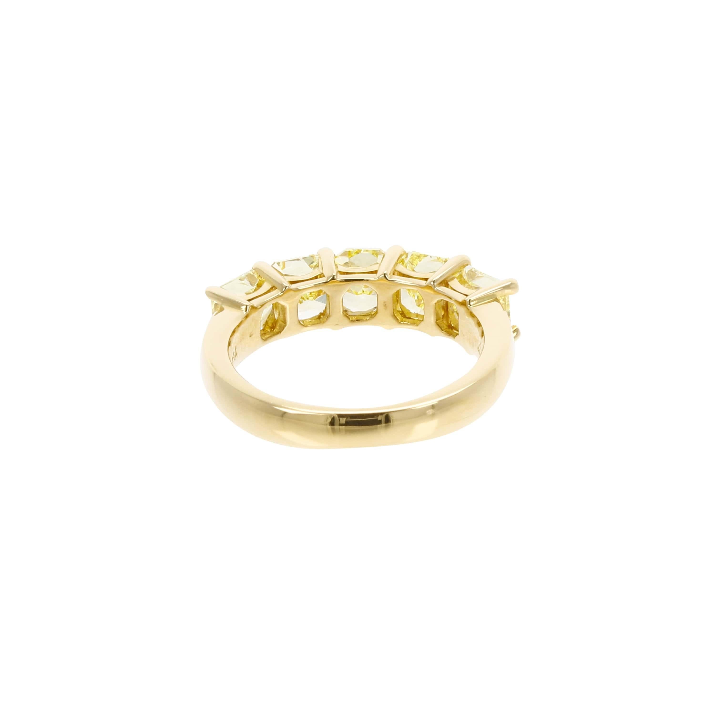 3.14 Carat Yellow Diamond Yellow Gold Eternity Band Ring In New Condition For Sale In Geneva, CH