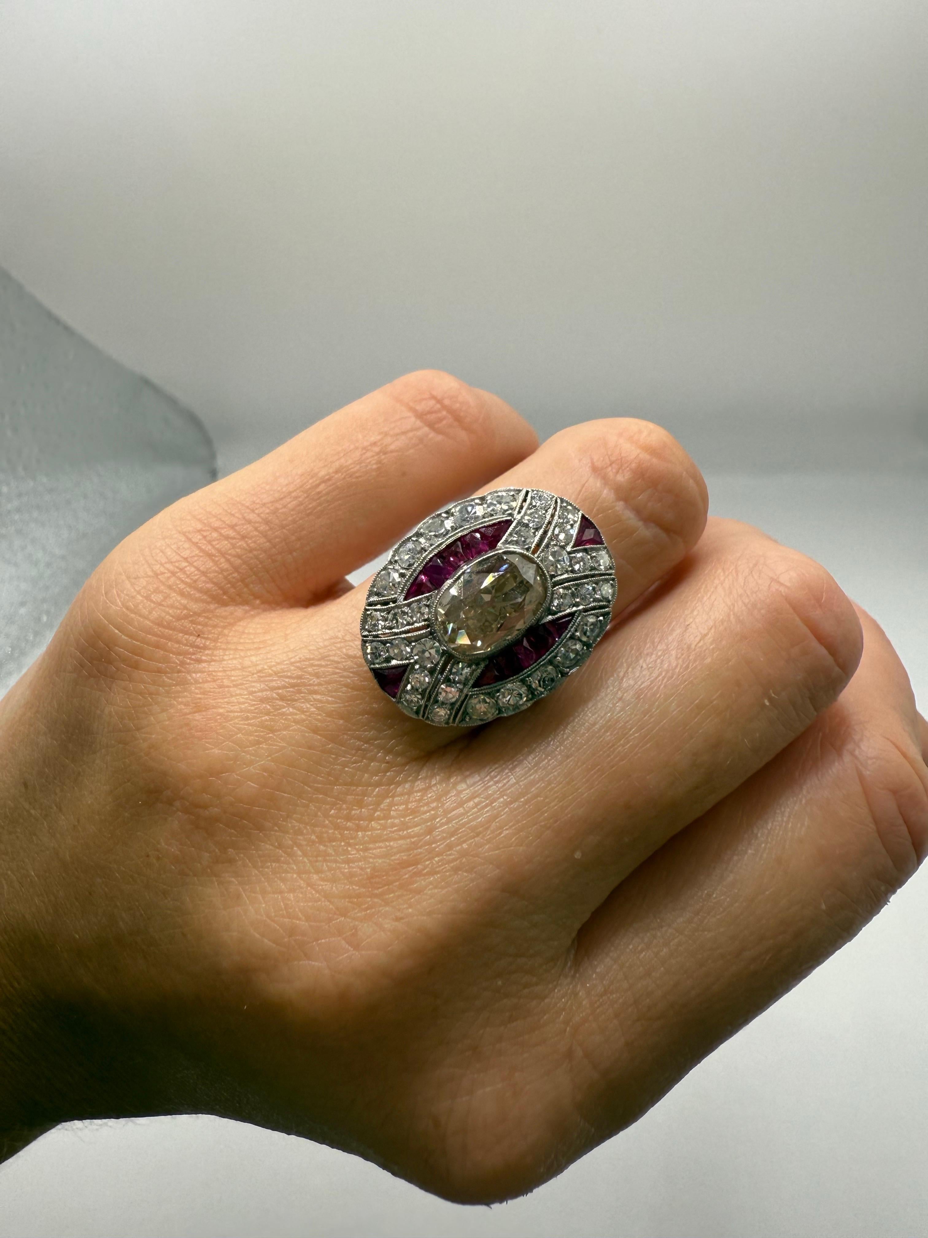 3,14ct Champagner Diamantring Handgefertigtes Platin (Ovalschliff) im Angebot