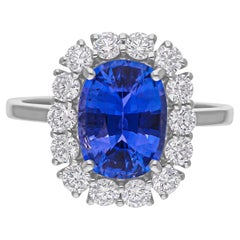 Cocktailring aus 18 Karat Weißgold mit 3,15 Karat blauem Saphir und 0,92 Karat SI/H Diamant