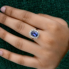 3.15 Carat Blue Sapphire 0.92 Carat SI/H Diamond 18k White Gold Cocktail Ring