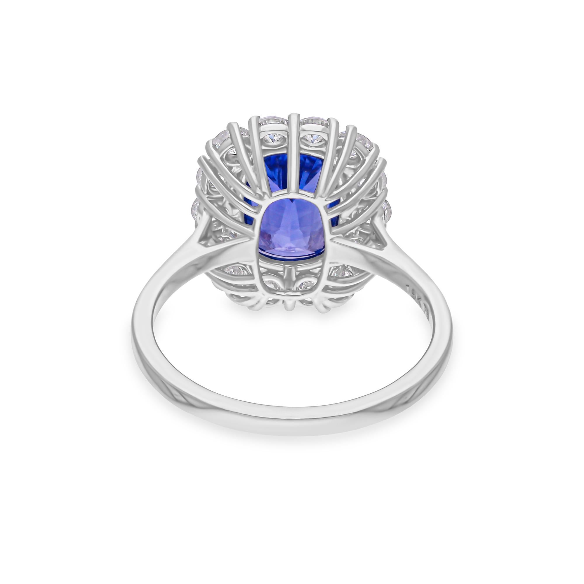 Modern 3.15 Carat Blue Sapphire 0.92 Carat SI/H Diamond 18k White Gold Cocktail Ring For Sale